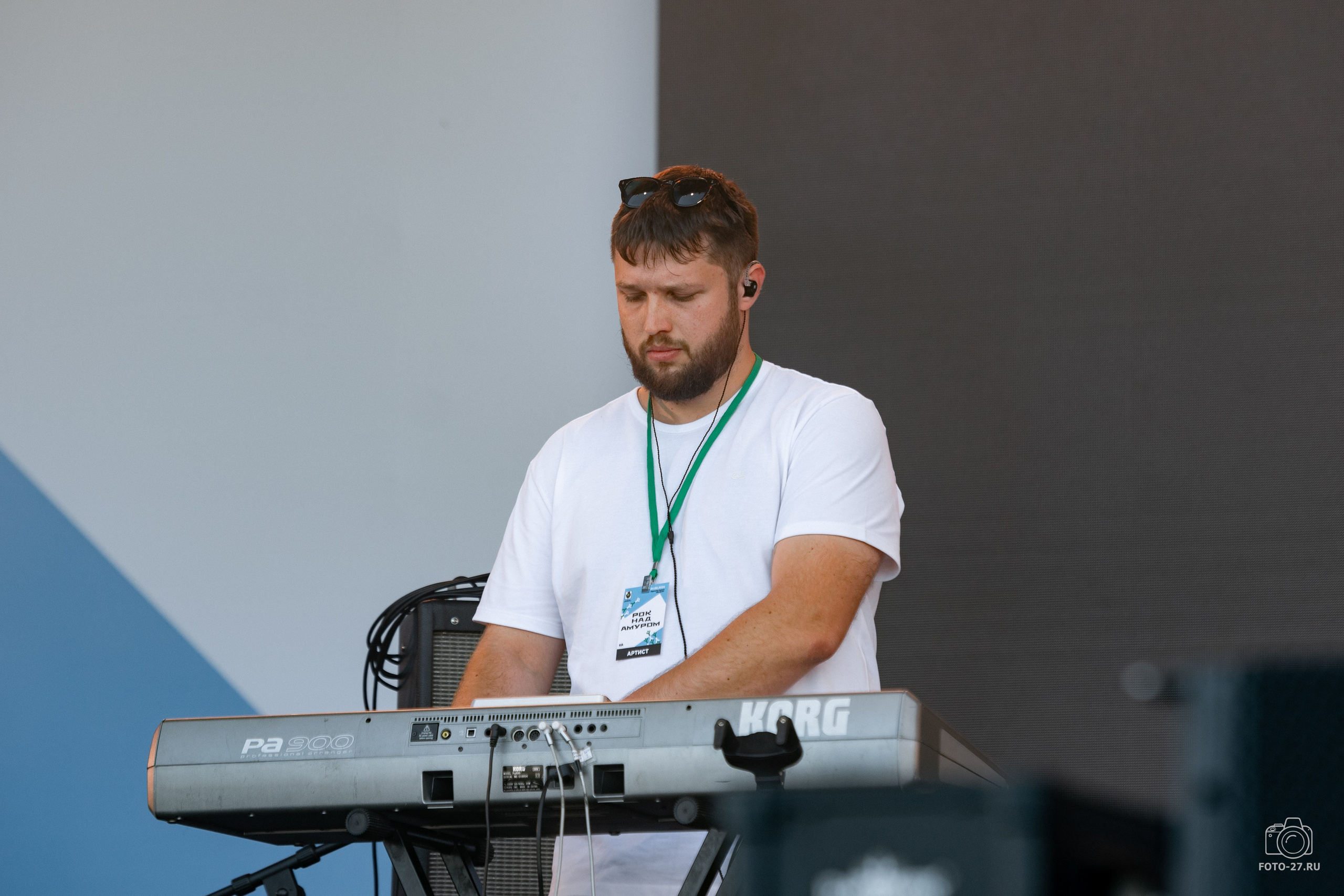 Антон Курдюмов фотограф в Хабаровске Рина Курдюмова фото27 foto27 Антон Дорофеев репортажный репортаж документалист Тони и Рина фотосоздатели ПаПаРоК Рок над Амуром 2024 фестиваль Хабаровск