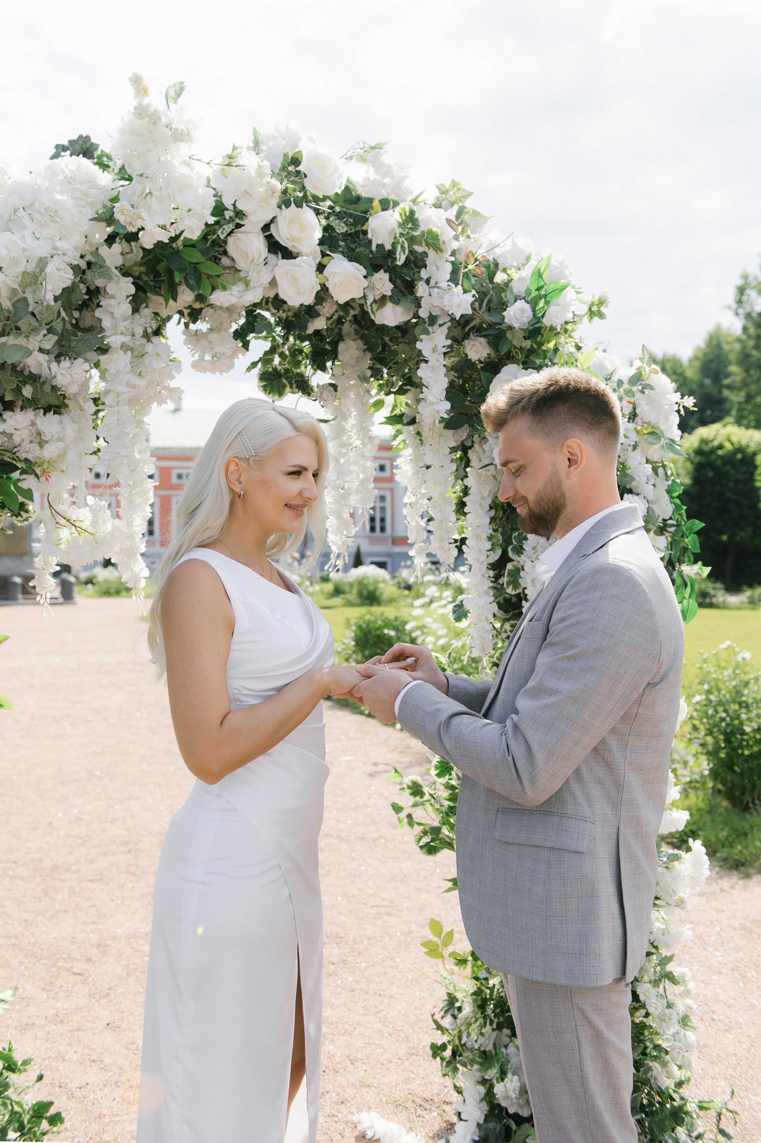 Роспись в Кусково. Антон и Олеся. Семейный и свадебный фотограф в Москве Татьяна Николаева