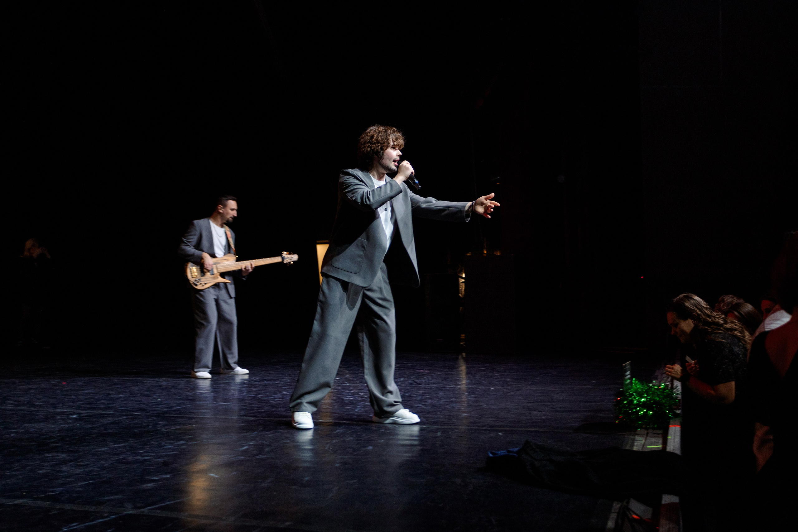 РЕПОРТАЖ: НОВЫЙ ГОД В ДК МЕТАЛЛУРГ. Профессиональный фотограф в Ижевске Леша Петров