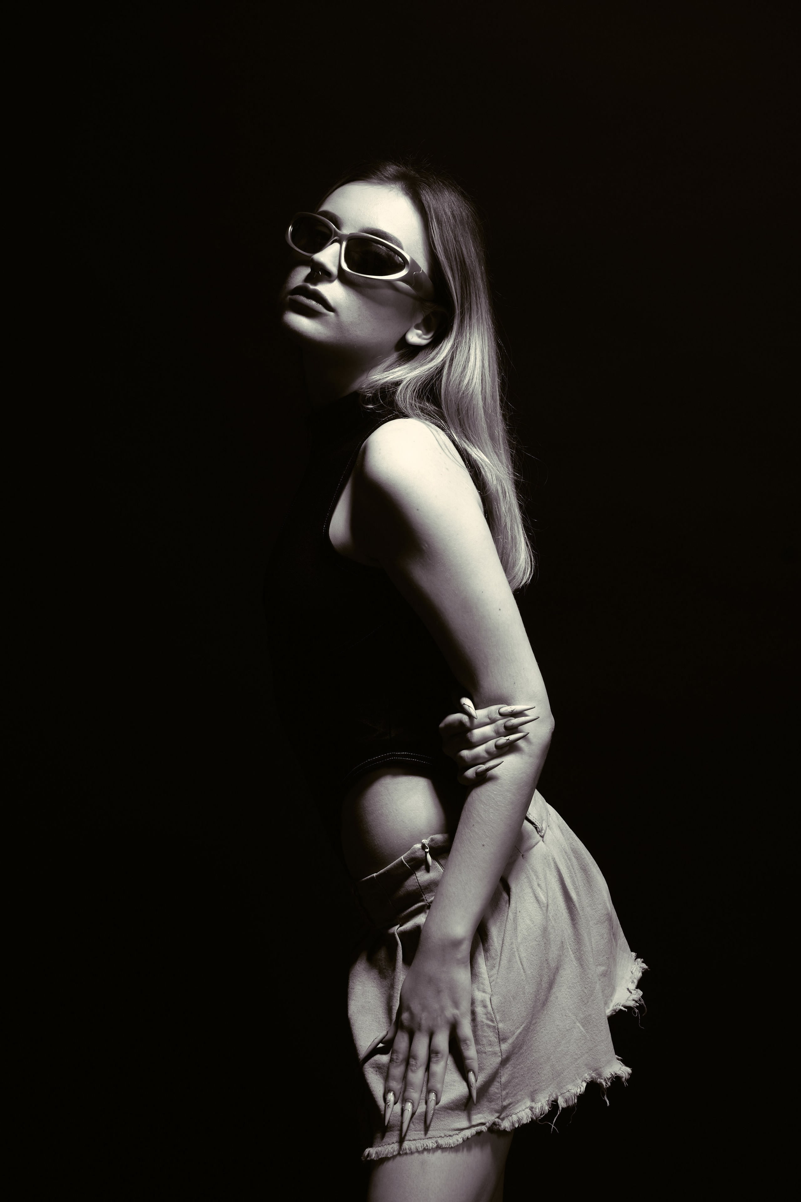 Llou.iise. Московский фотограф WHRMZD