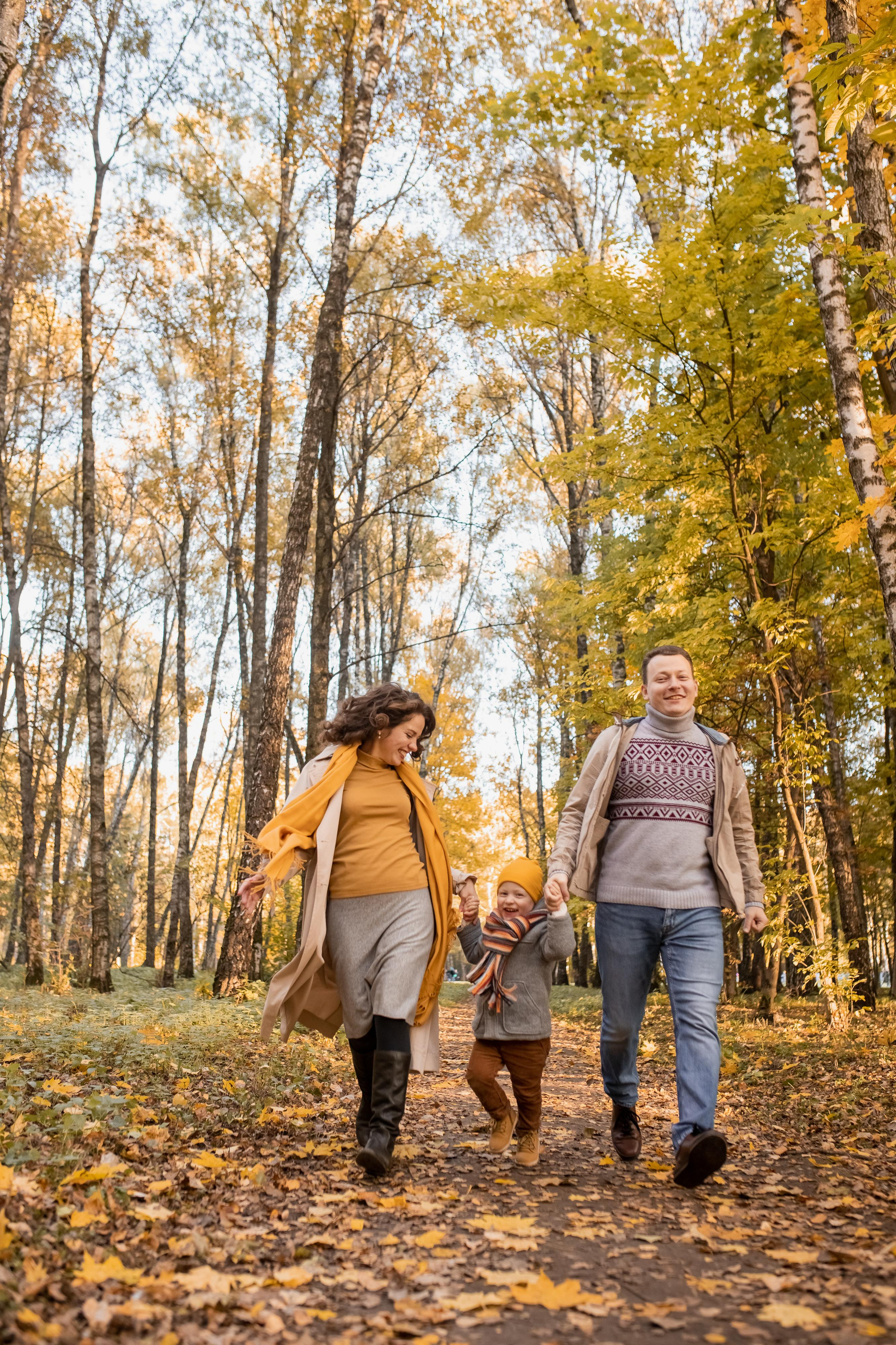 Фотопрогулка для семьи Артема и Лизы. Женский семейный фотограф Тула Москва Захарова Анна