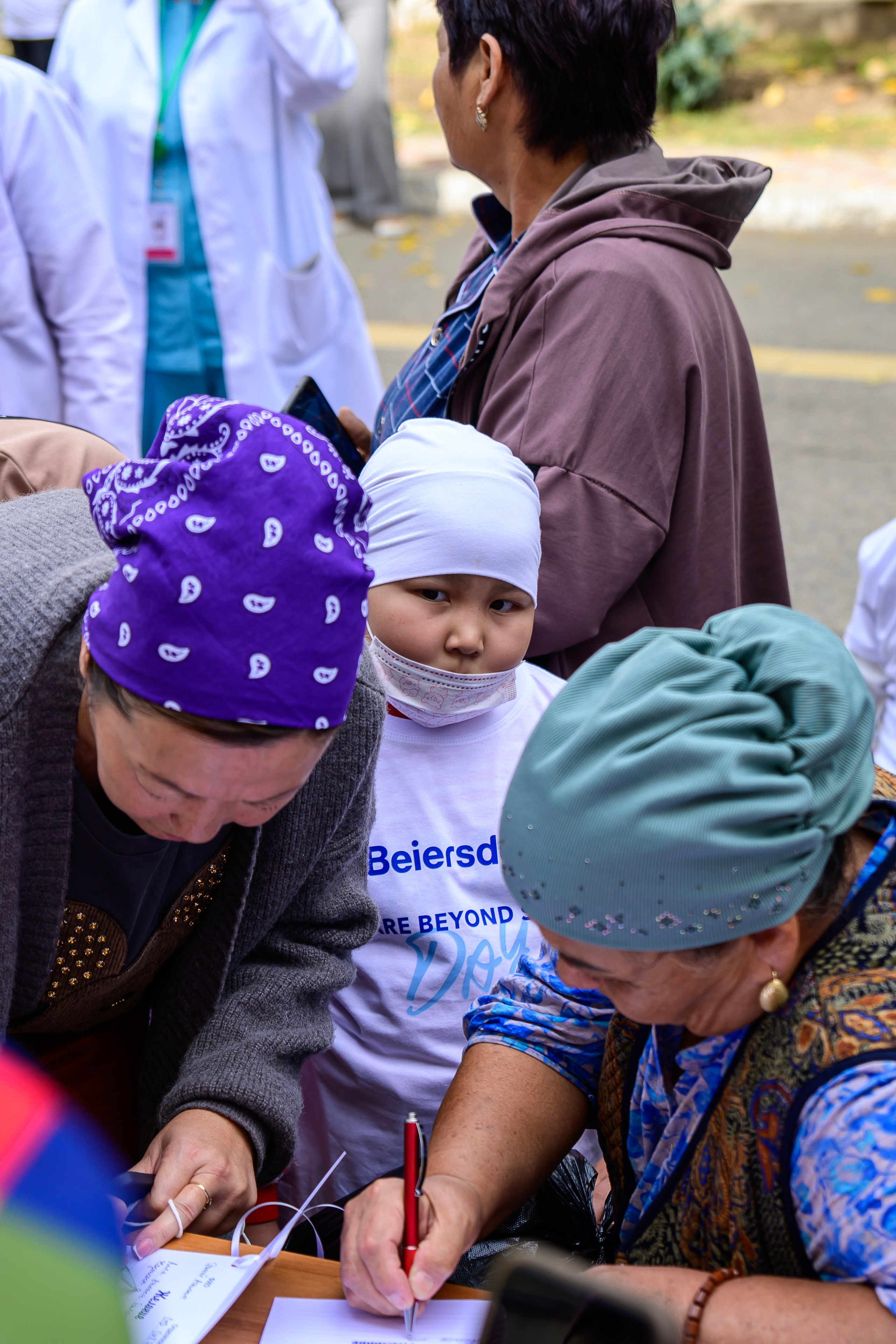 Фотосъемка мероприятия Благотворительная акция «Центре Педиатрии» Care Beyond Skin Day. Фотограф в Алматы Егор Поленов