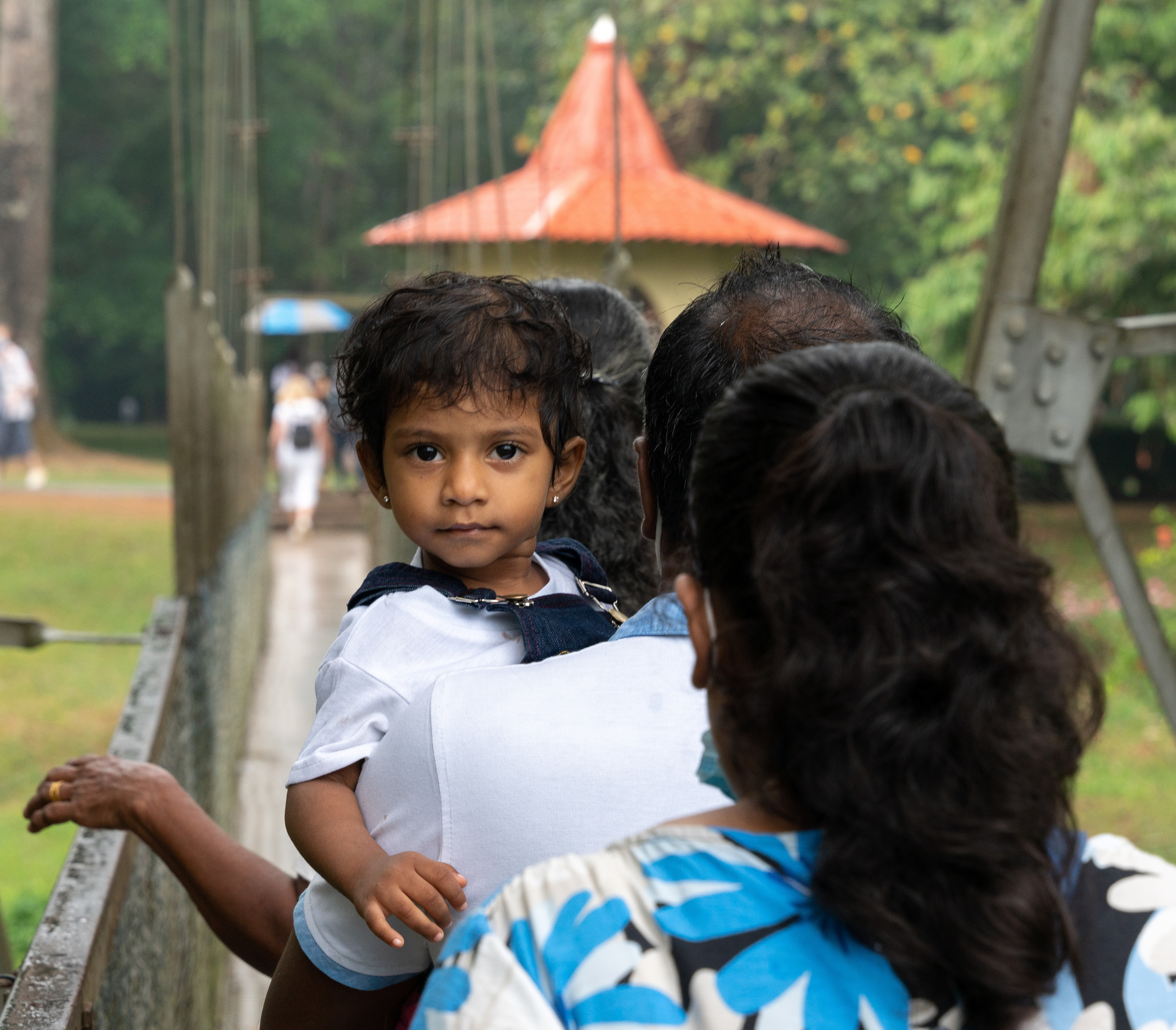 ПОРТРЕТЫ. ПОБУДЬ ЗДЕСЬ И ЦЕЛЕЕ БУДЕТ ЭТОТ МИР