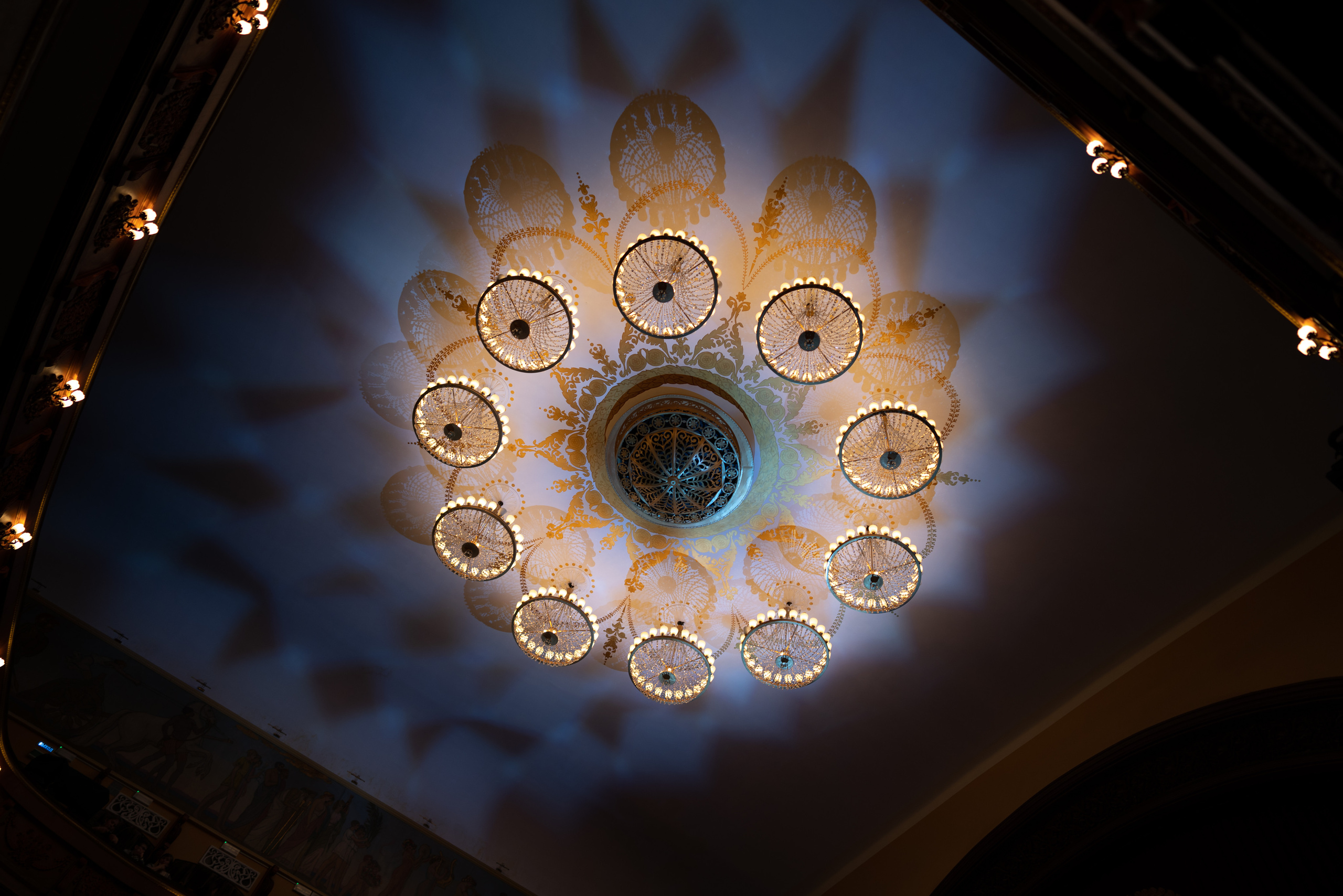 Ярославль. ПОБУДЬ ЗДЕСЬ И ЦЕЛЕЕ БУДЕТ ЭТОТ МИР