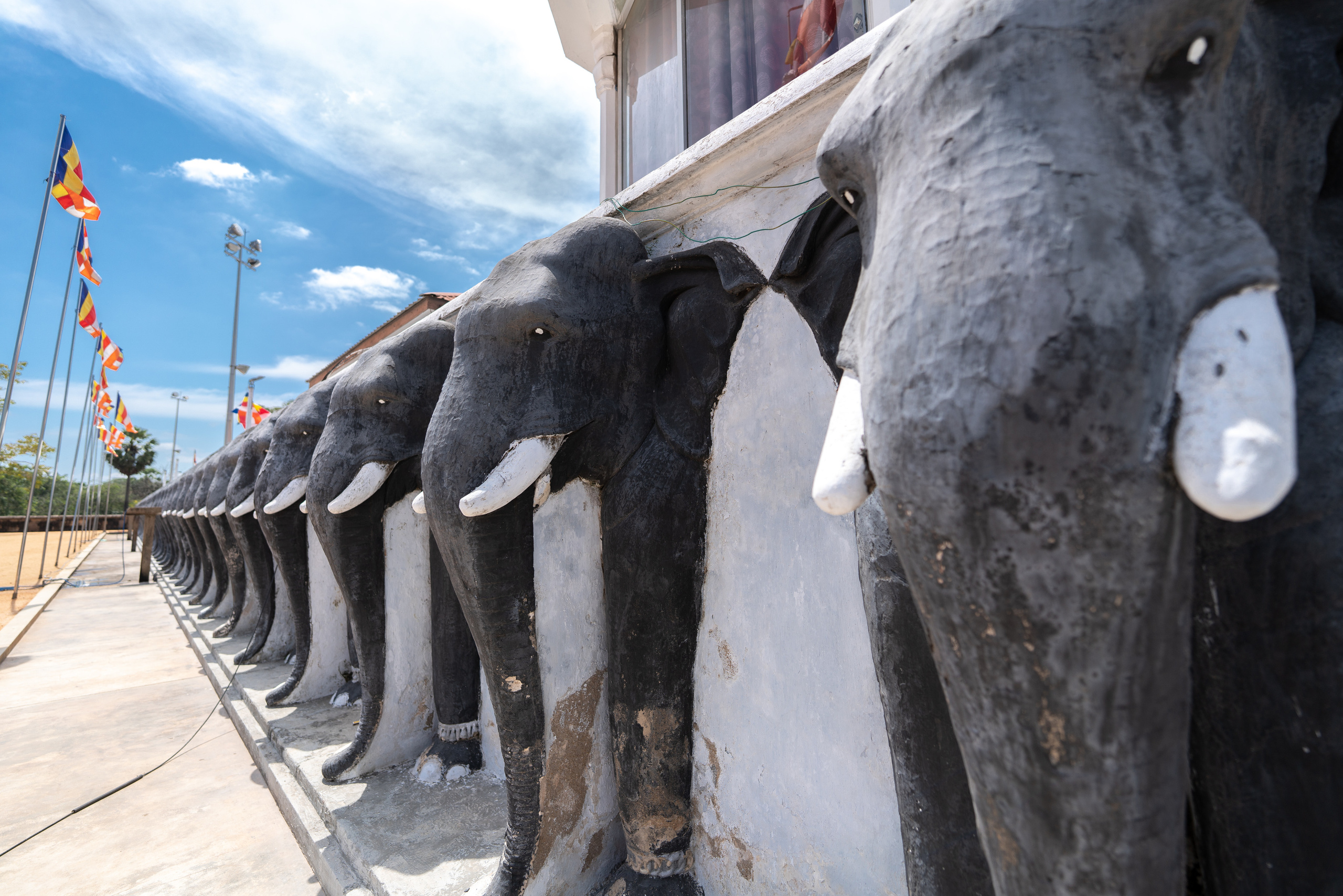 Шри-Ланка. ПОБУДЬ ЗДЕСЬ И ЦЕЛЕЕ БУДЕТ ЭТОТ МИР