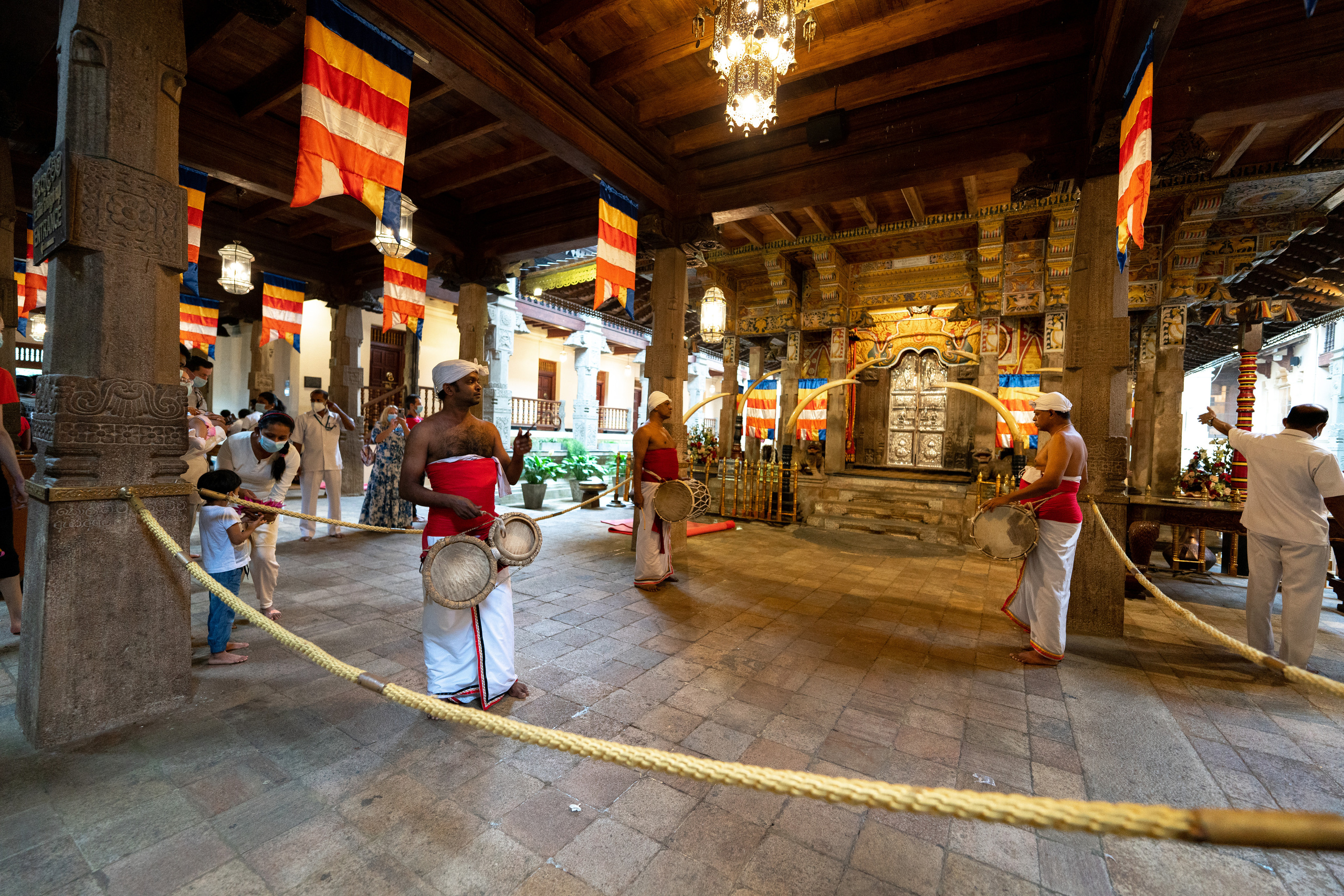 Шри-Ланка. ПОБУДЬ ЗДЕСЬ И ЦЕЛЕЕ БУДЕТ ЭТОТ МИР