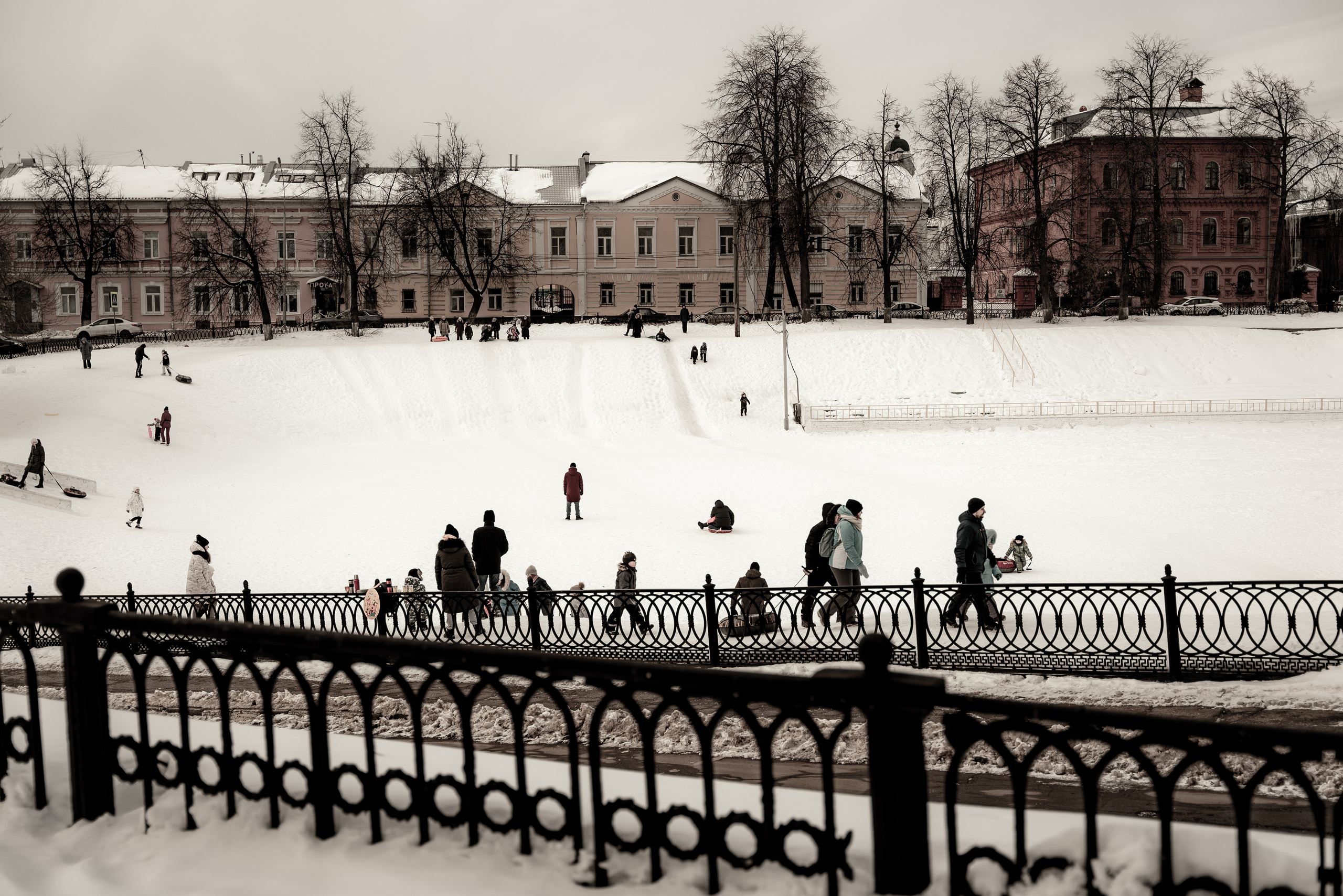 Ярославль. ПОБУДЬ ЗДЕСЬ И ЦЕЛЕЕ БУДЕТ ЭТОТ МИР