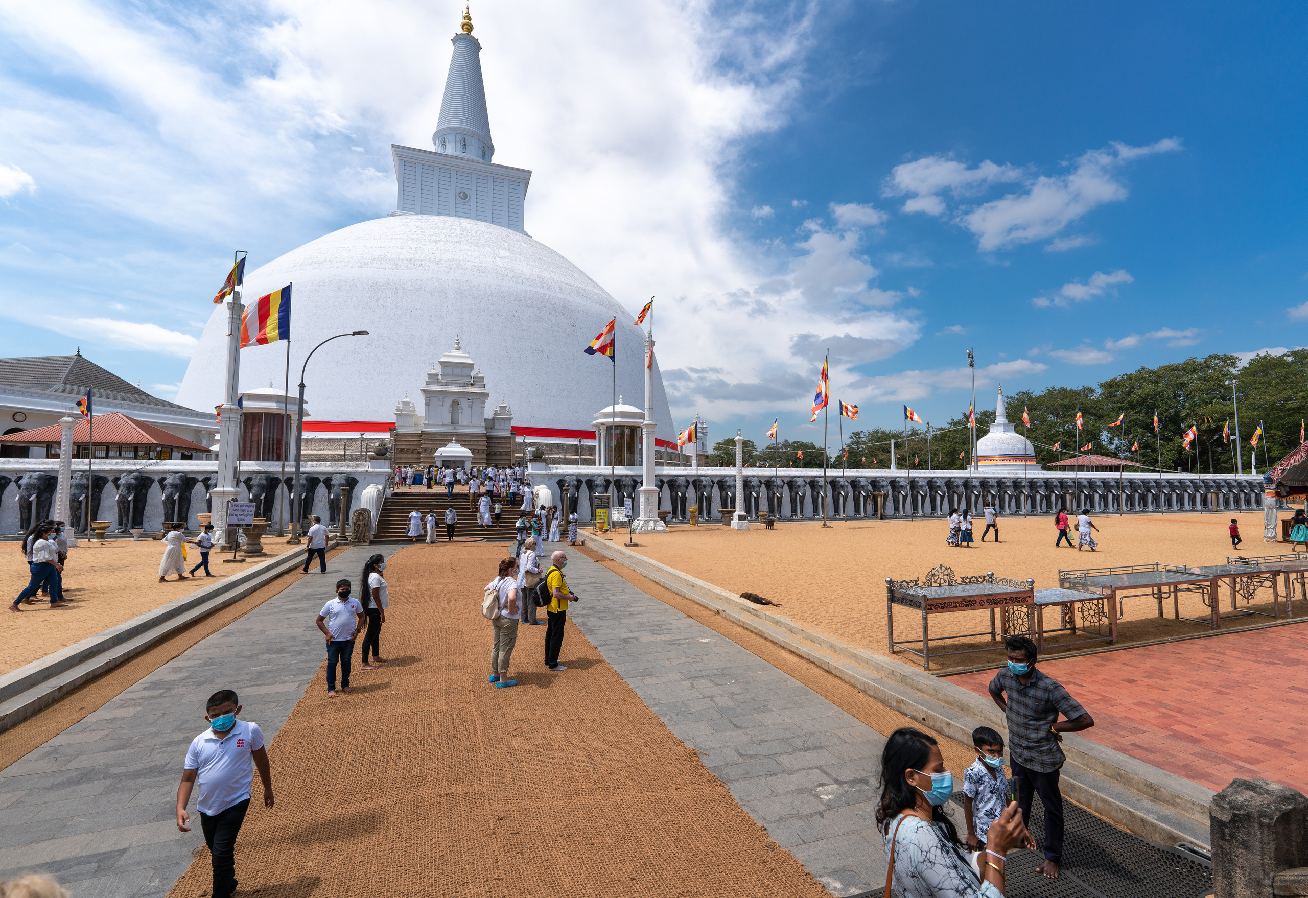 Шри-Ланка. ПОБУДЬ ЗДЕСЬ И ЦЕЛЕЕ БУДЕТ ЭТОТ МИР