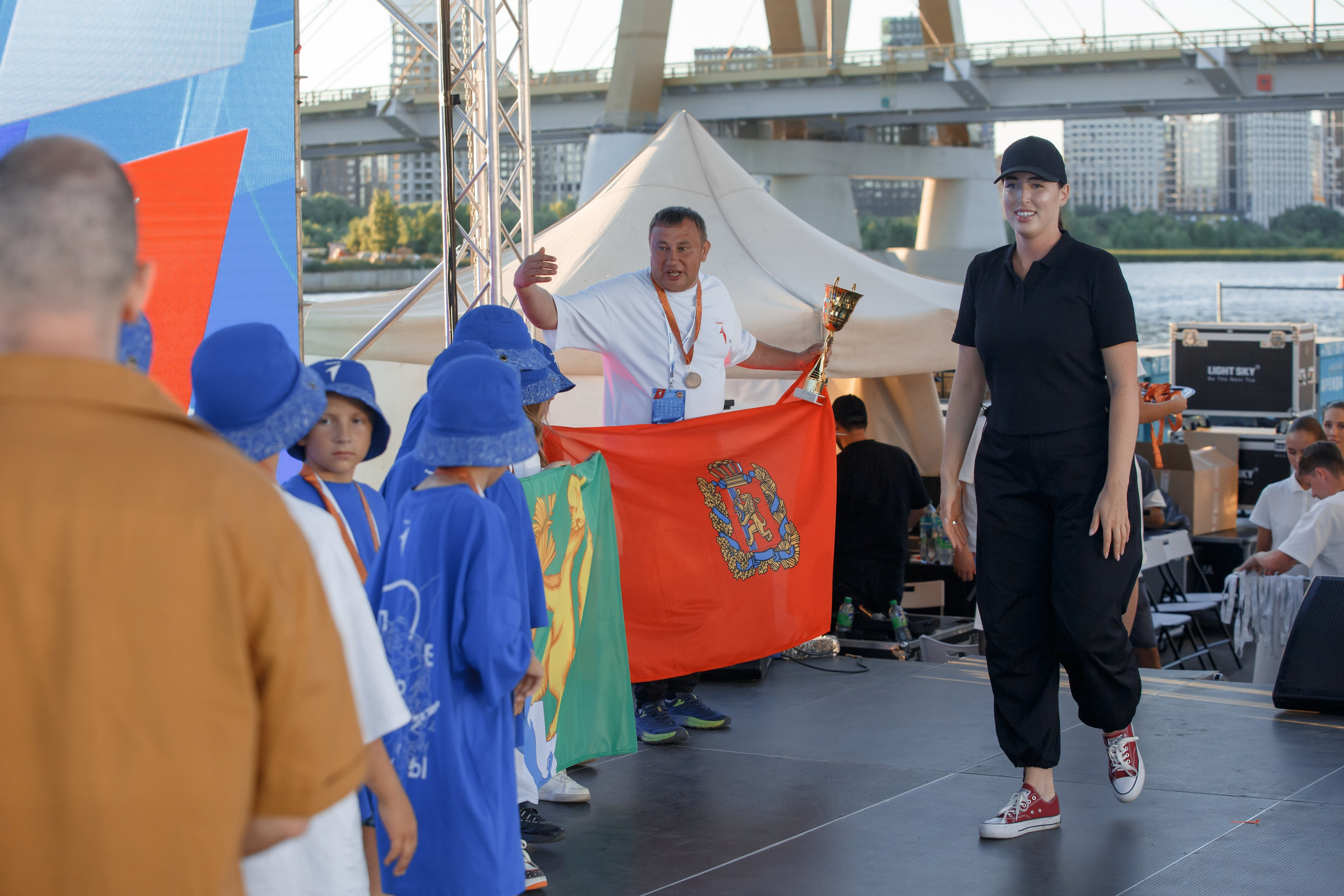 Вызов первых. Главная