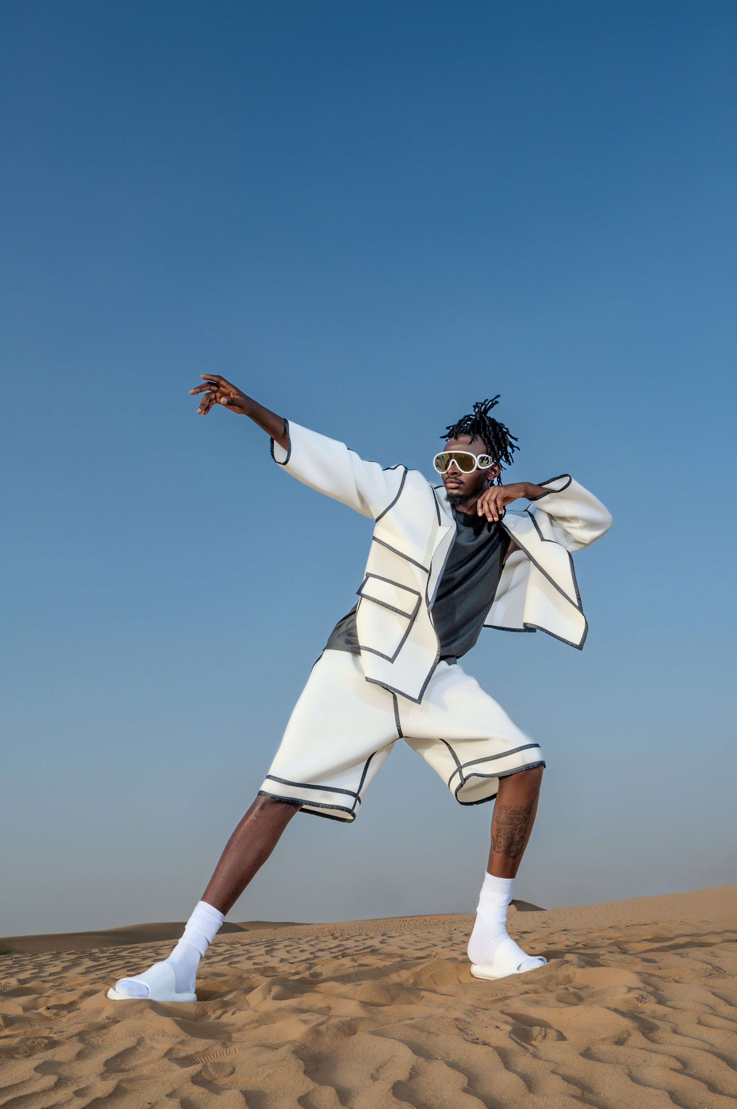 Lucky “straight lines”. Коммерческий фотограф Москва /Дубай, эксклюзивные фэшн фотосессии