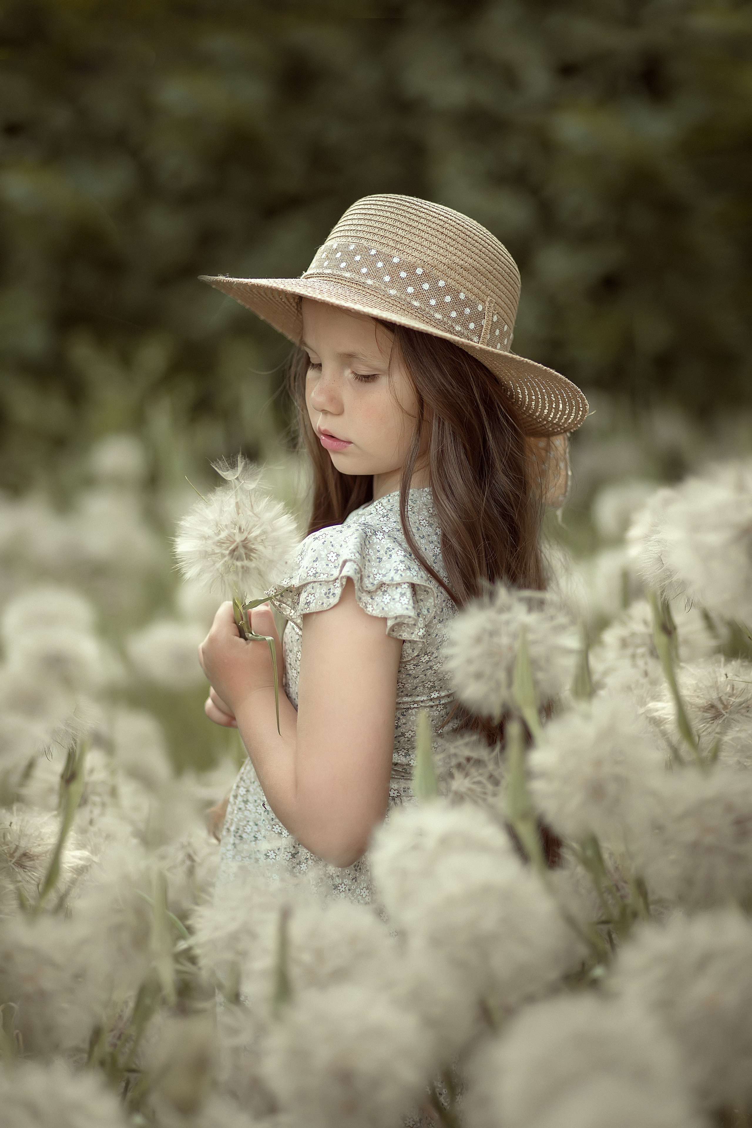 История в больших одуванах. Фотограф в Оренбурге Чопорова Тамара