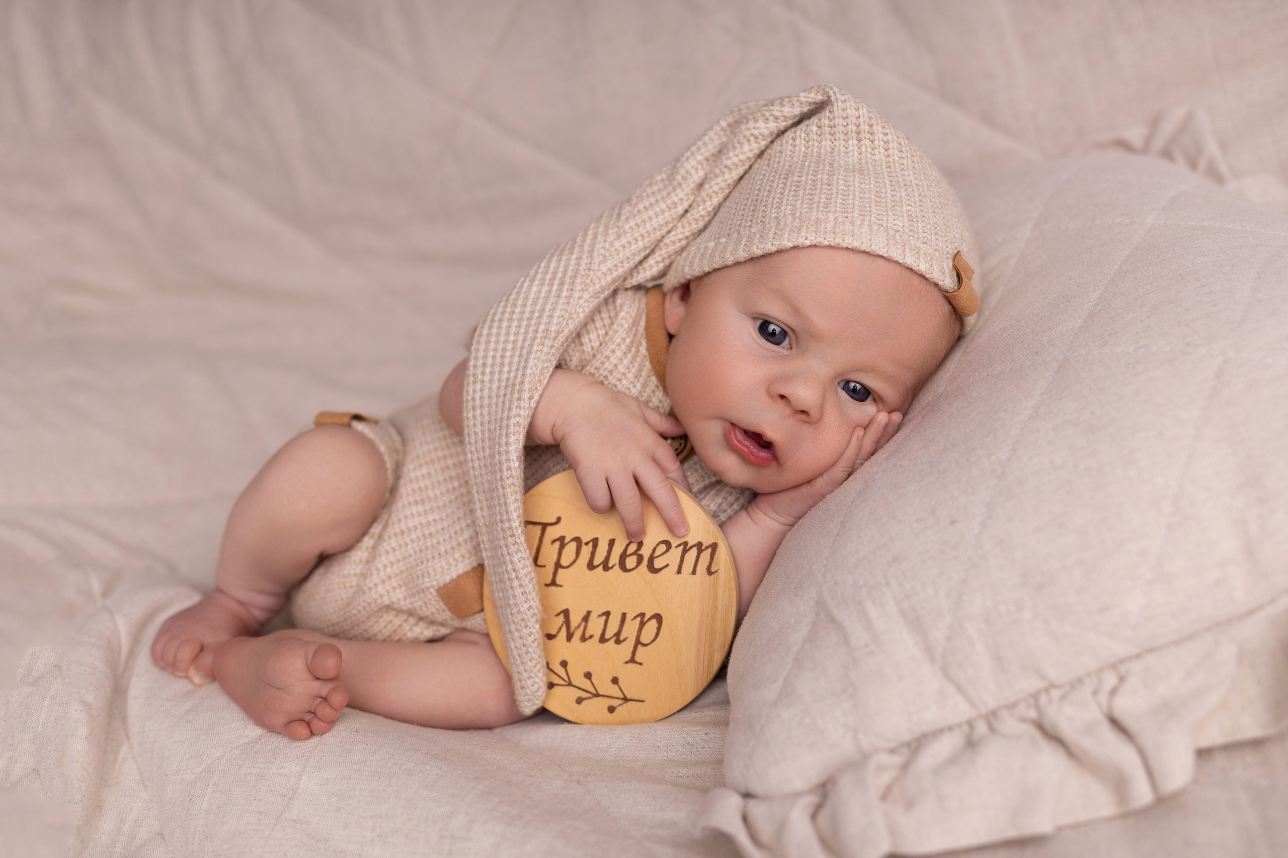 Newborn съемка в стиле Лайф. Фотограф новорожденных малышей в Омске и Омской области Эльвира Камаева