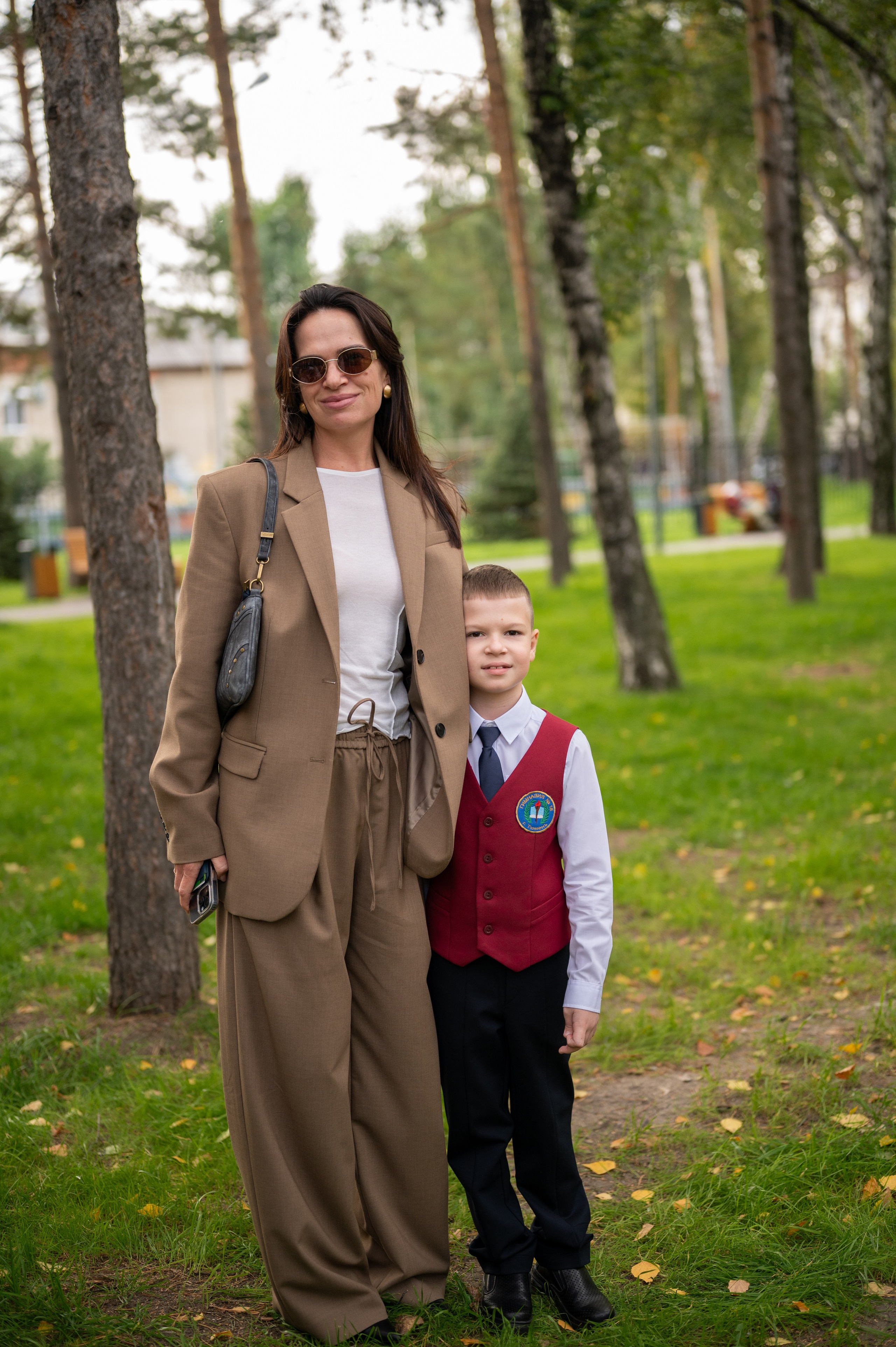 1 сентября 16 гимназия 2 класс (линейка + в классе+ на улице). Фотограф новорожденных, семейный детский в Тюмени Татьяна Морозова