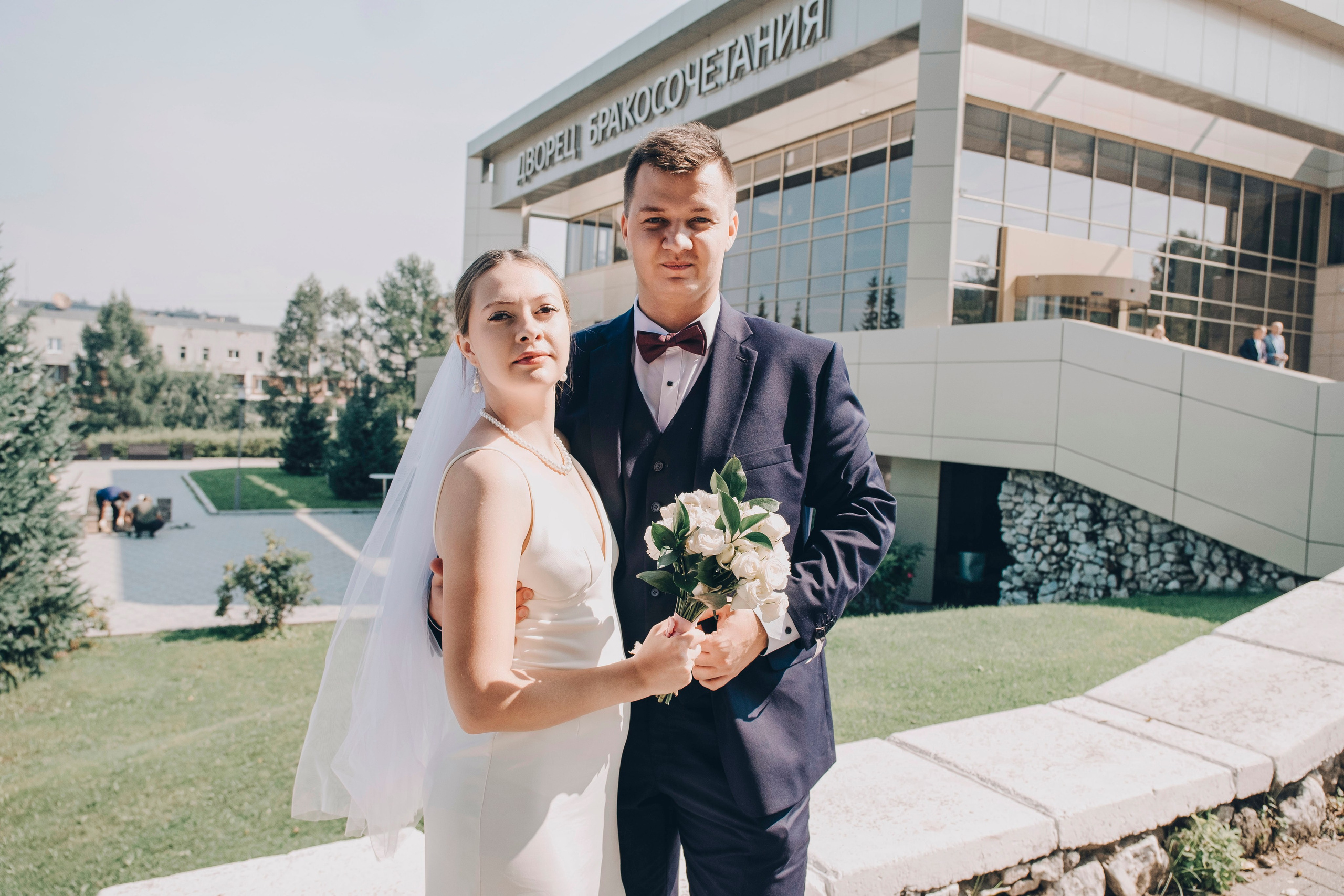 Свадебная прогулка в городе. Фотограф в Иркутске Анна Мирошникова
