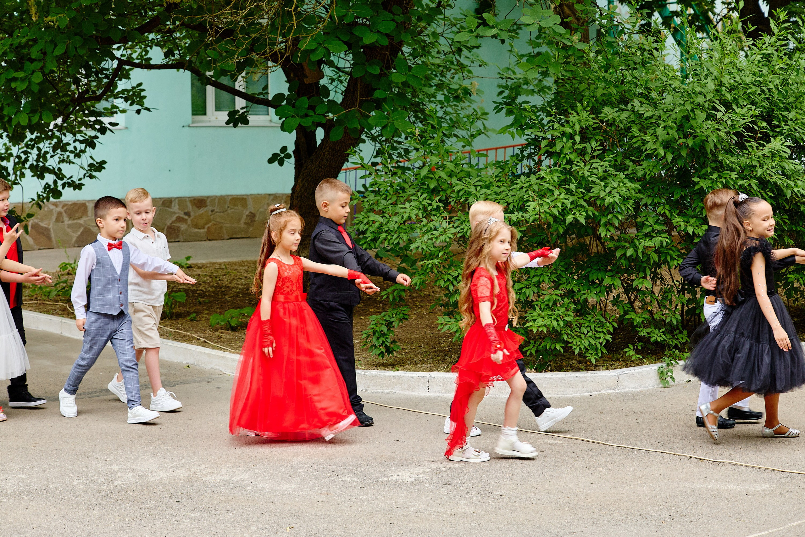 Выпускной 45 сад. Фотограф Выпускные альбомы Таганрог Сергей Коробченко