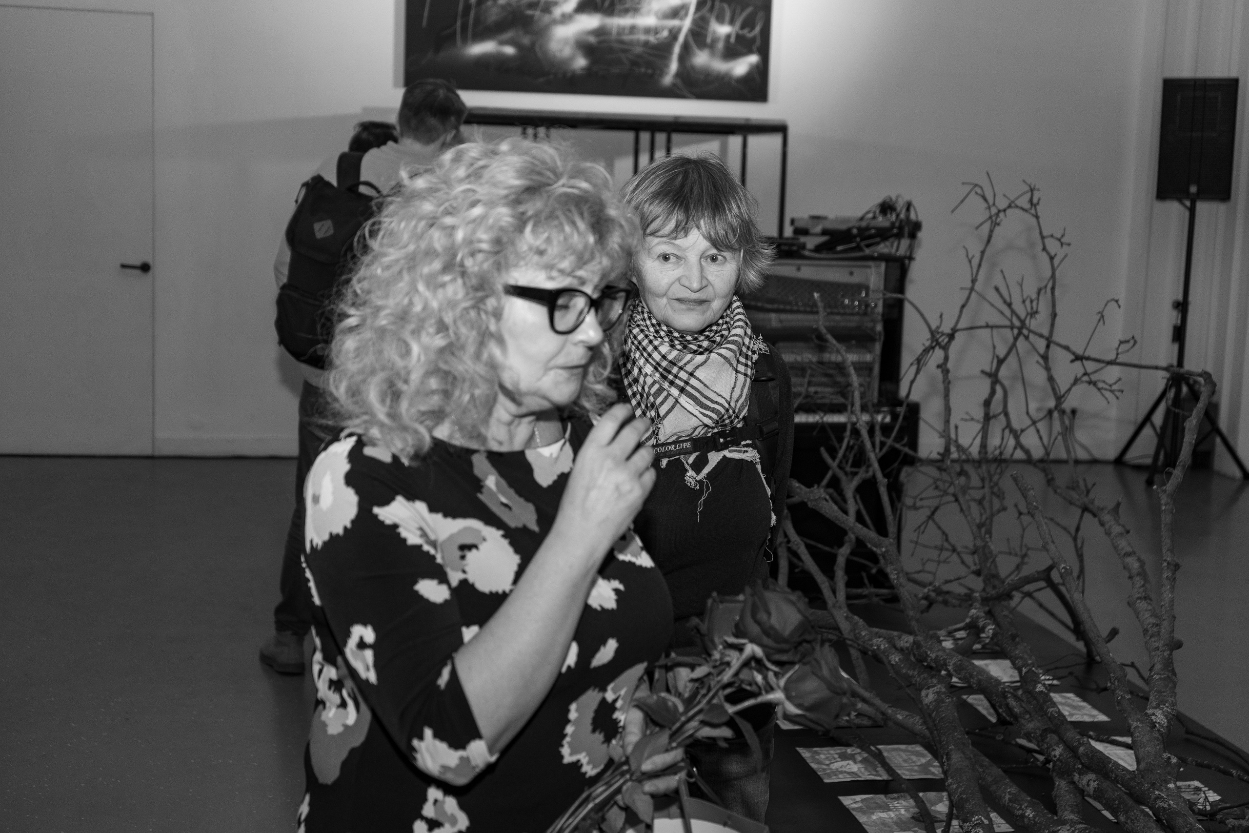 Выставка Юрия Литарова. Всё рождается. Всё продолжается. Портретный фотограф Нижний Новгород