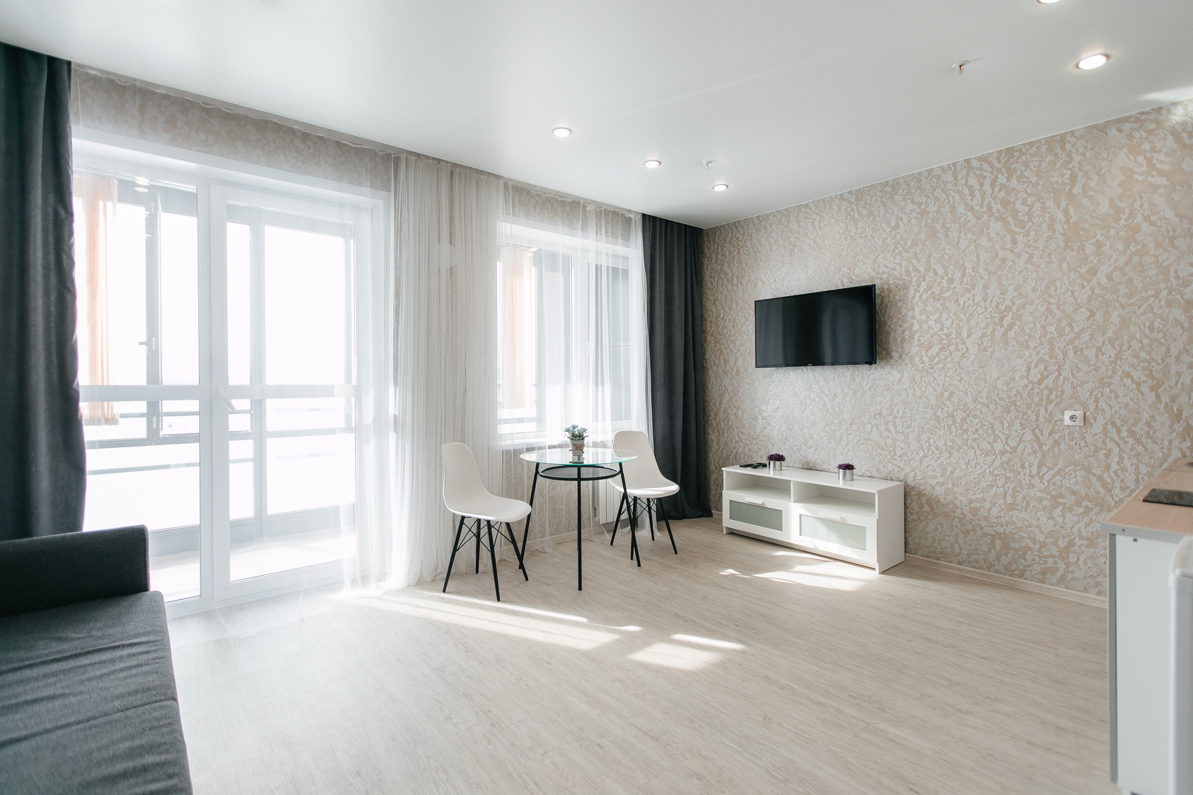 Обская, 46/2 (ApartRiver). Душевный фотограф Ваших самых ярких событий Марина Погребняк