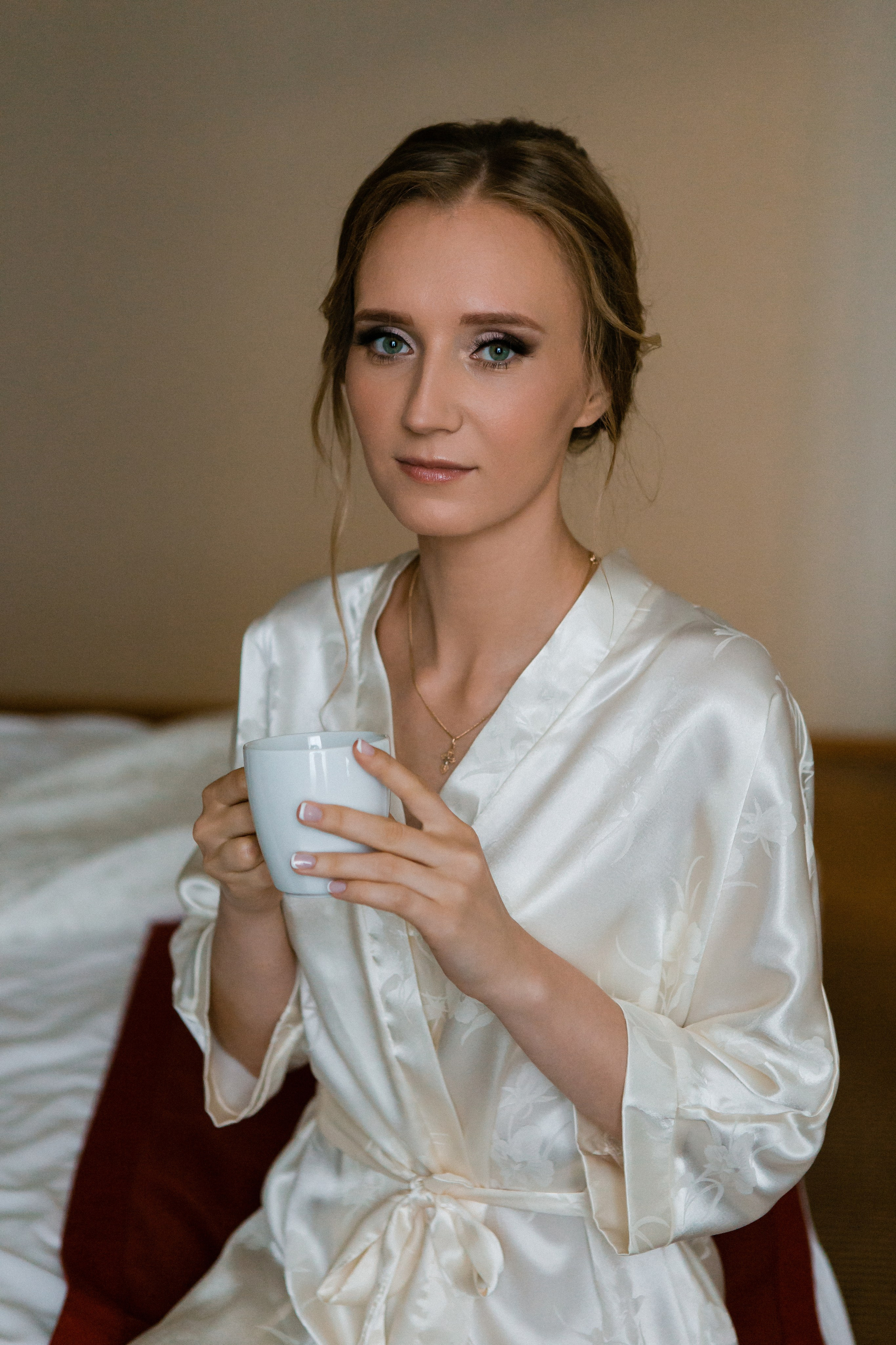 Свадебная фотосессия Сергея и Елены. Наш свадебный день. Видеосъемка и фотосъемка свадеб. Фотограф и оператор на свадьбу. Видеосъемка подкастов, собственная видео-фотостудии. Предметная фотосъемка