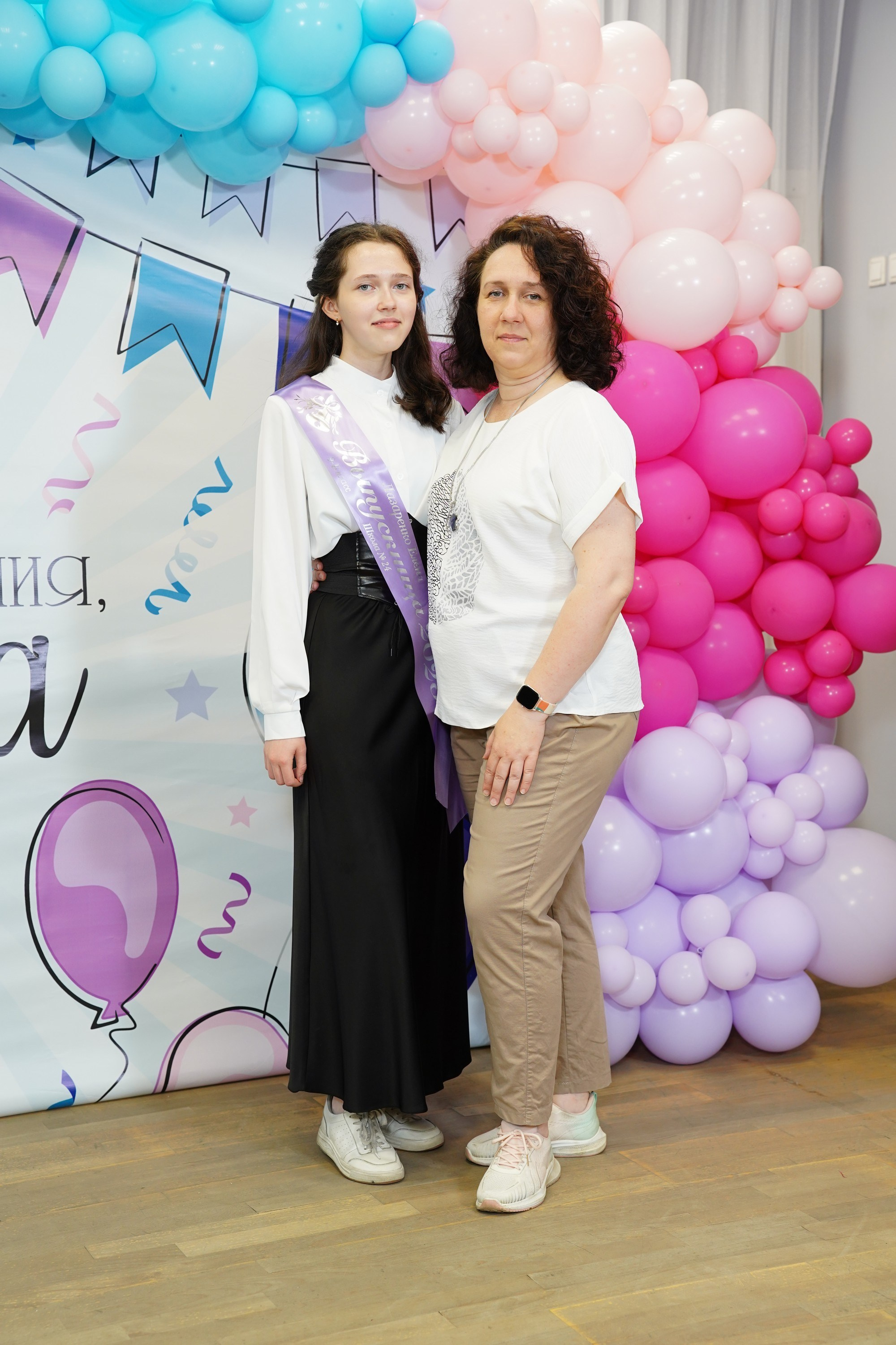 24 шк_ линейка «Последний звонок ". MEMENTO.Выпускные альбомы, школьные, юбилейные и другие книги. Ростов-на-Дону