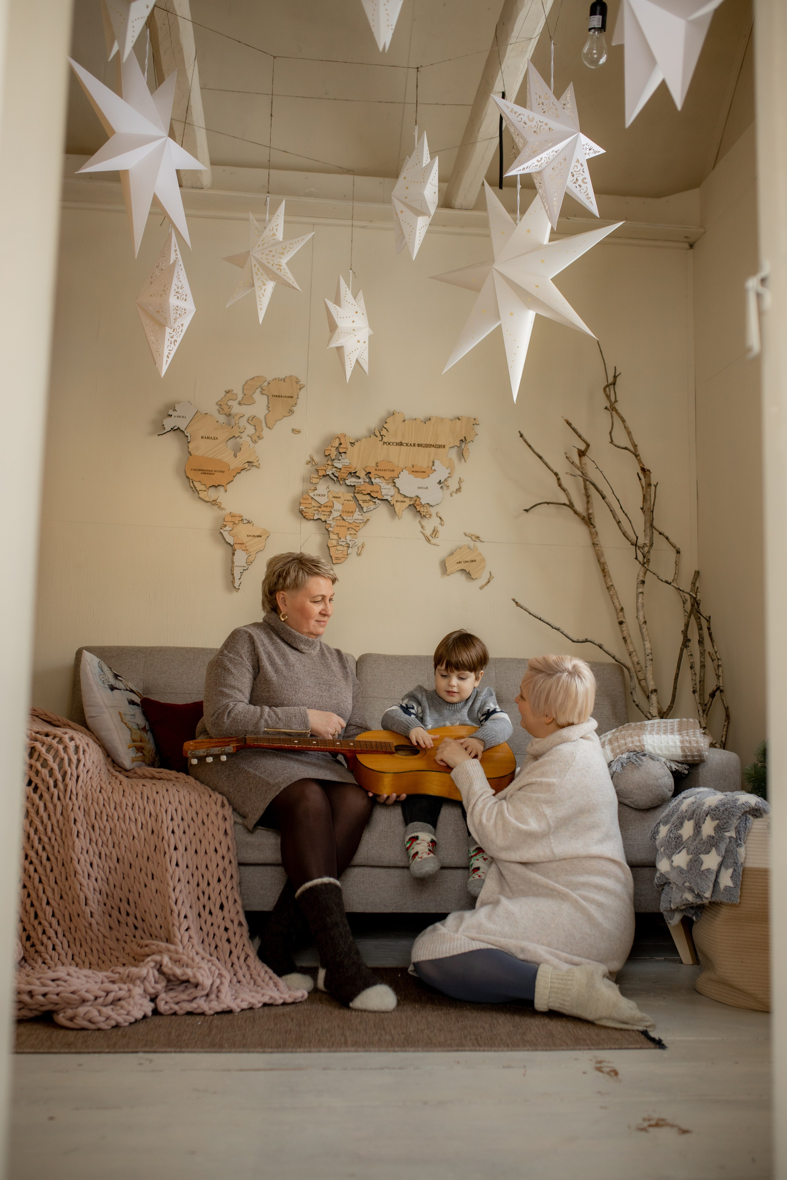новогодний домик в Купавне, фотограф Железнодорожный фотолокация новогодняя в Балашихе, фотограф Купавна, звузды новогодние