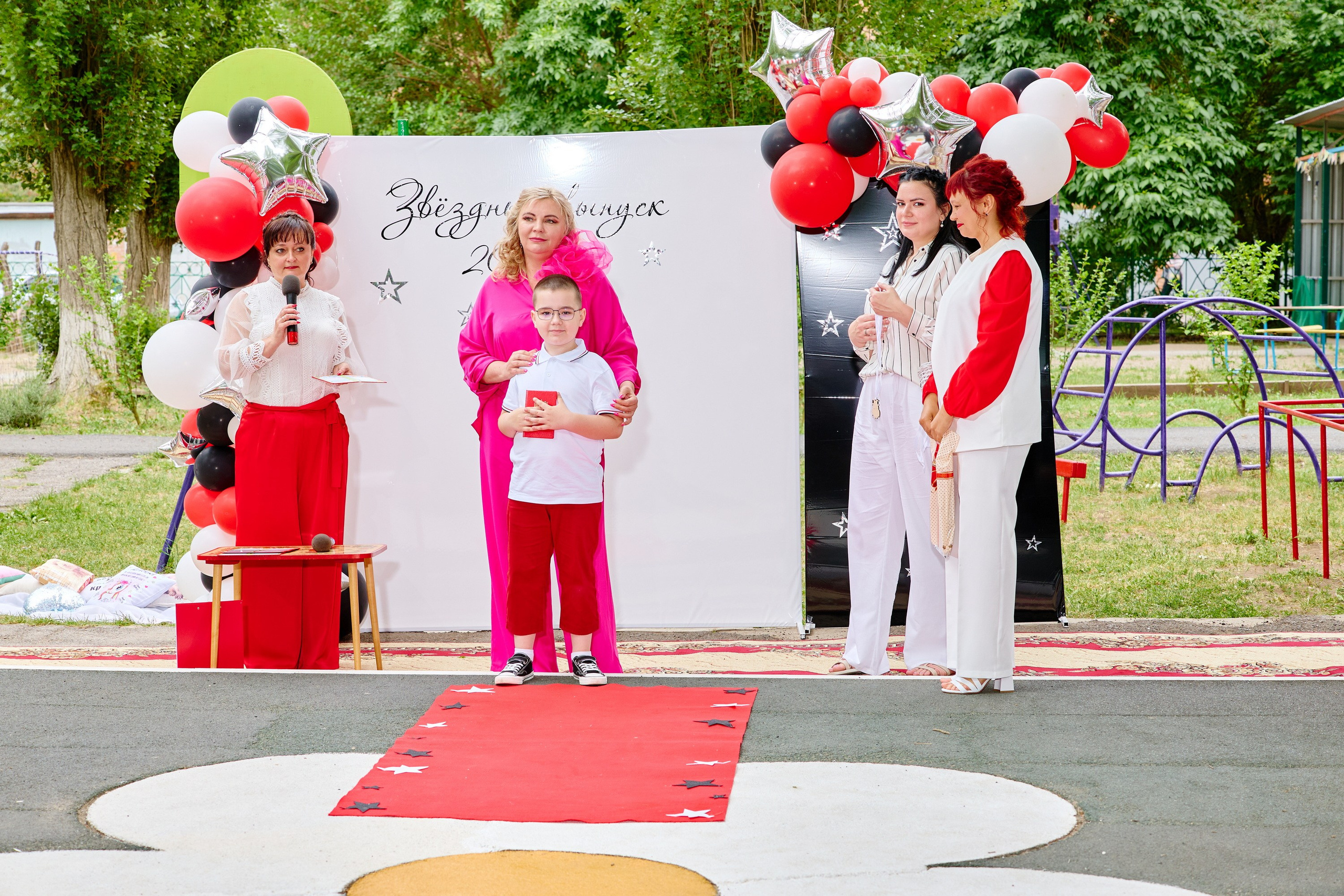 Выпускной 45 сад. Фотограф Выпускные альбомы Таганрог Сергей Коробченко