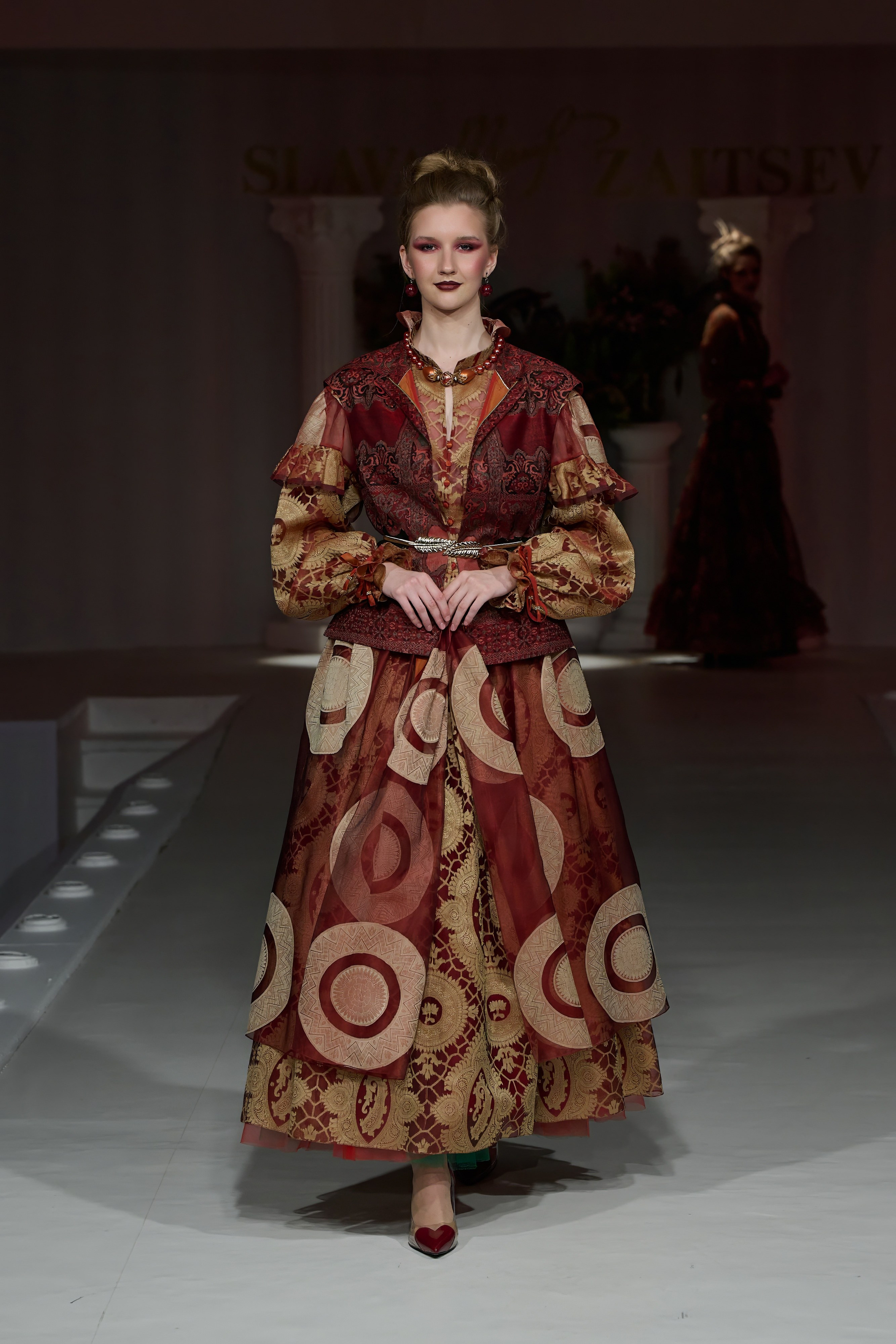 Slava&Yegor Zaitsevs. Показ-спектакль «Воспоминание». 21 июня 2025. Дима Бабушкин. Фотограф. Подиум. Репортаж. Творчество. Дорого