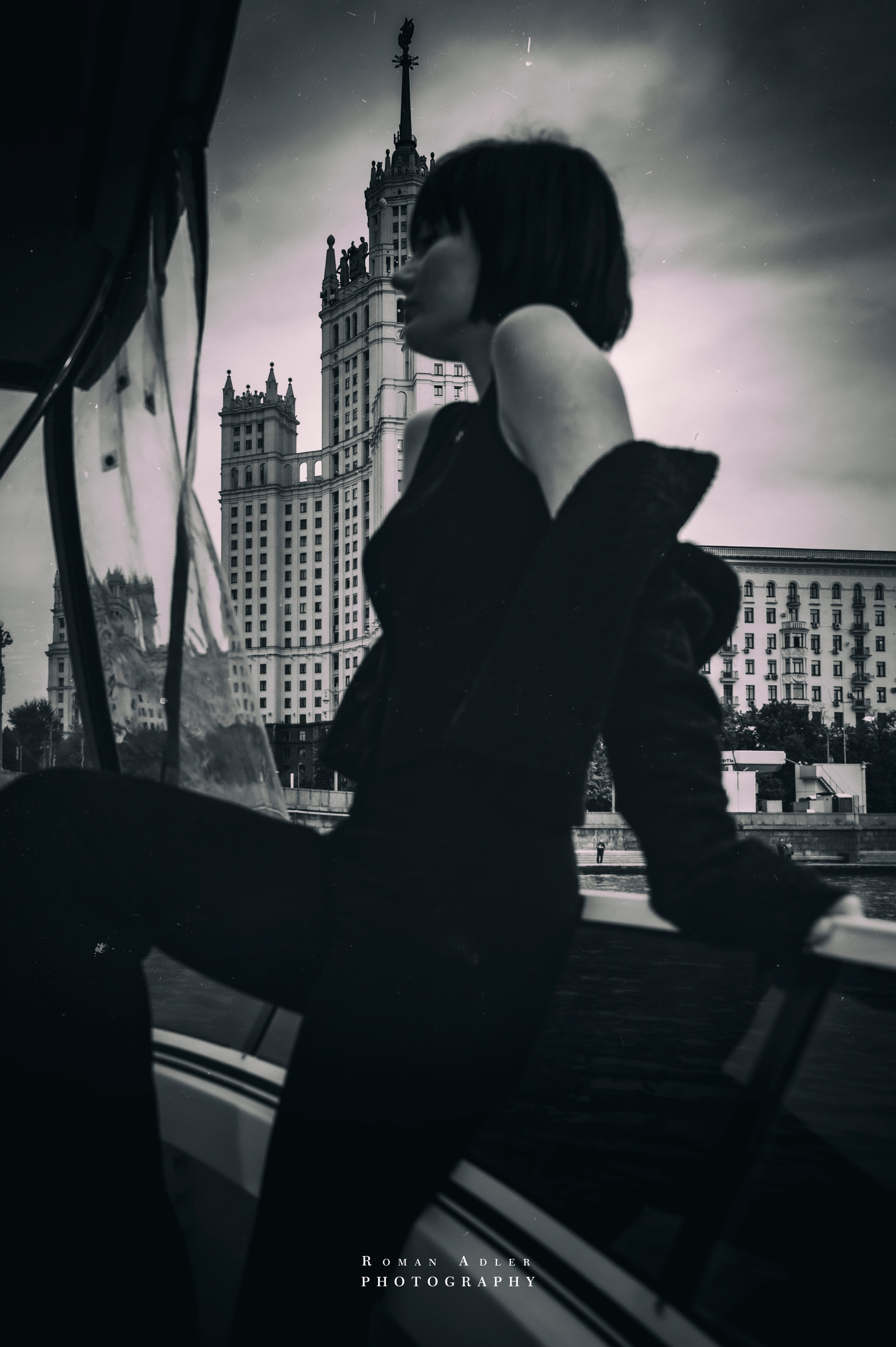 Москва-река. Лето. Яхта. Фотограф Роман Адлер