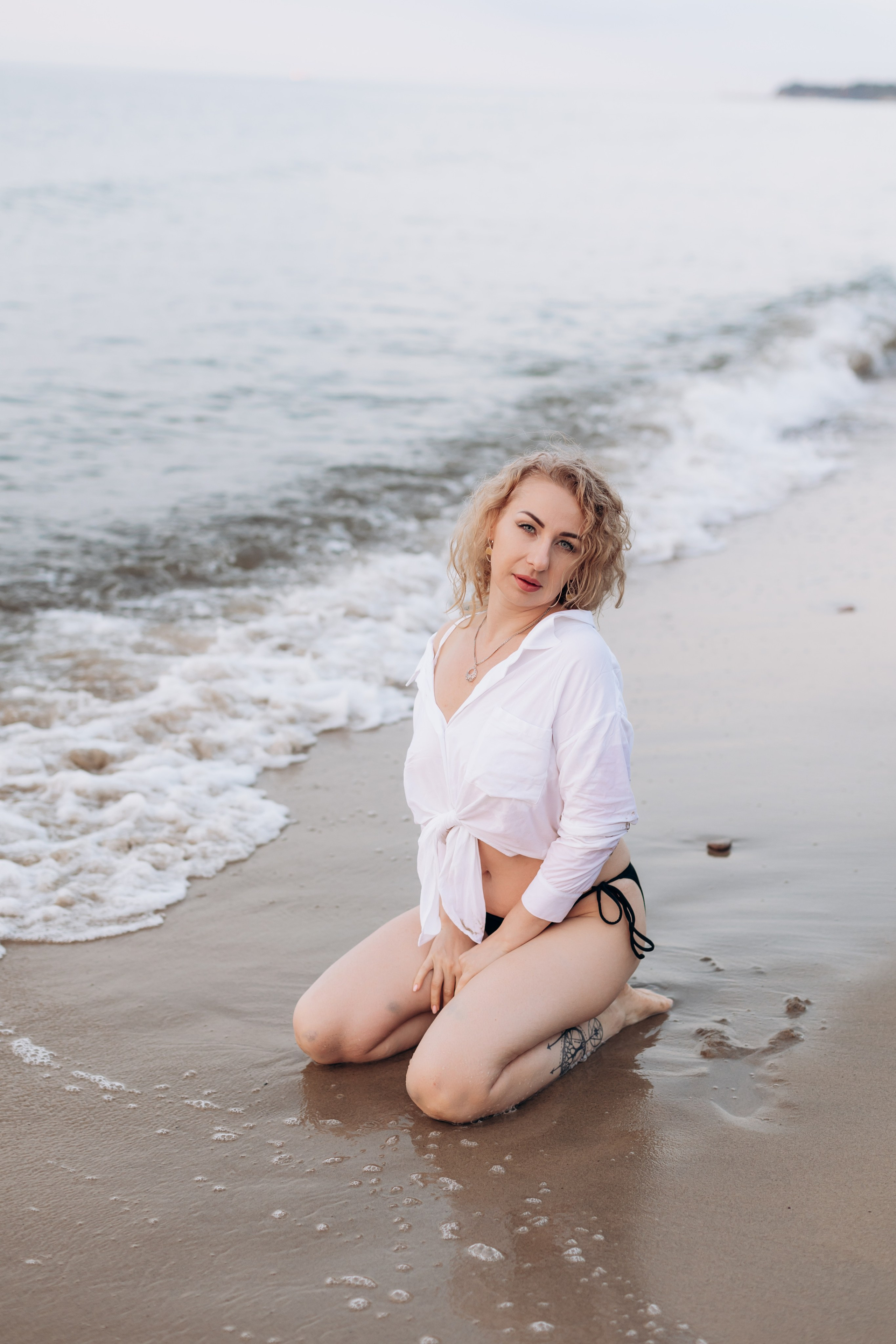 Подруги Отрадное море лето закат. Фотограф в Калининграде свадебная фотография, репортажная, фотосессии