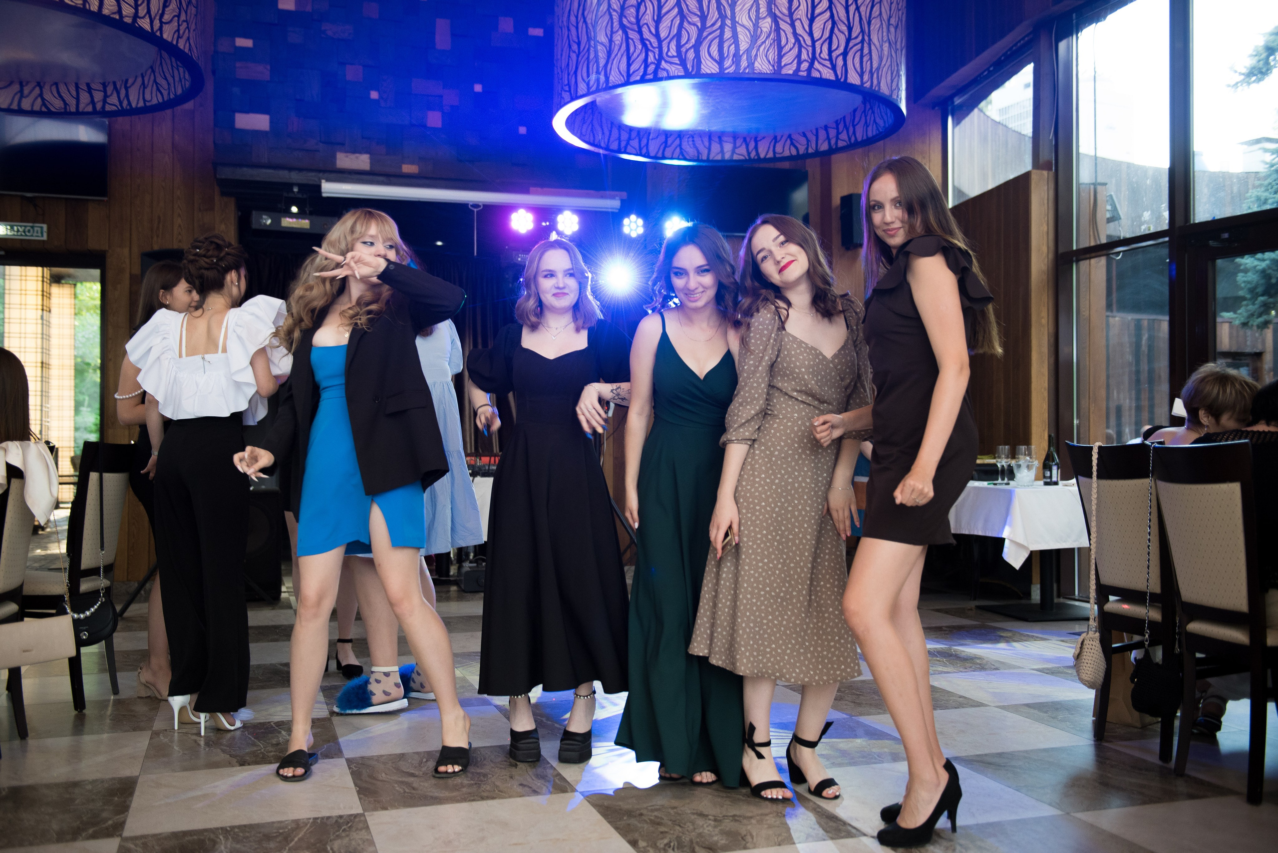 Выпускной — 11 класс. Фотограф Семён Пишта