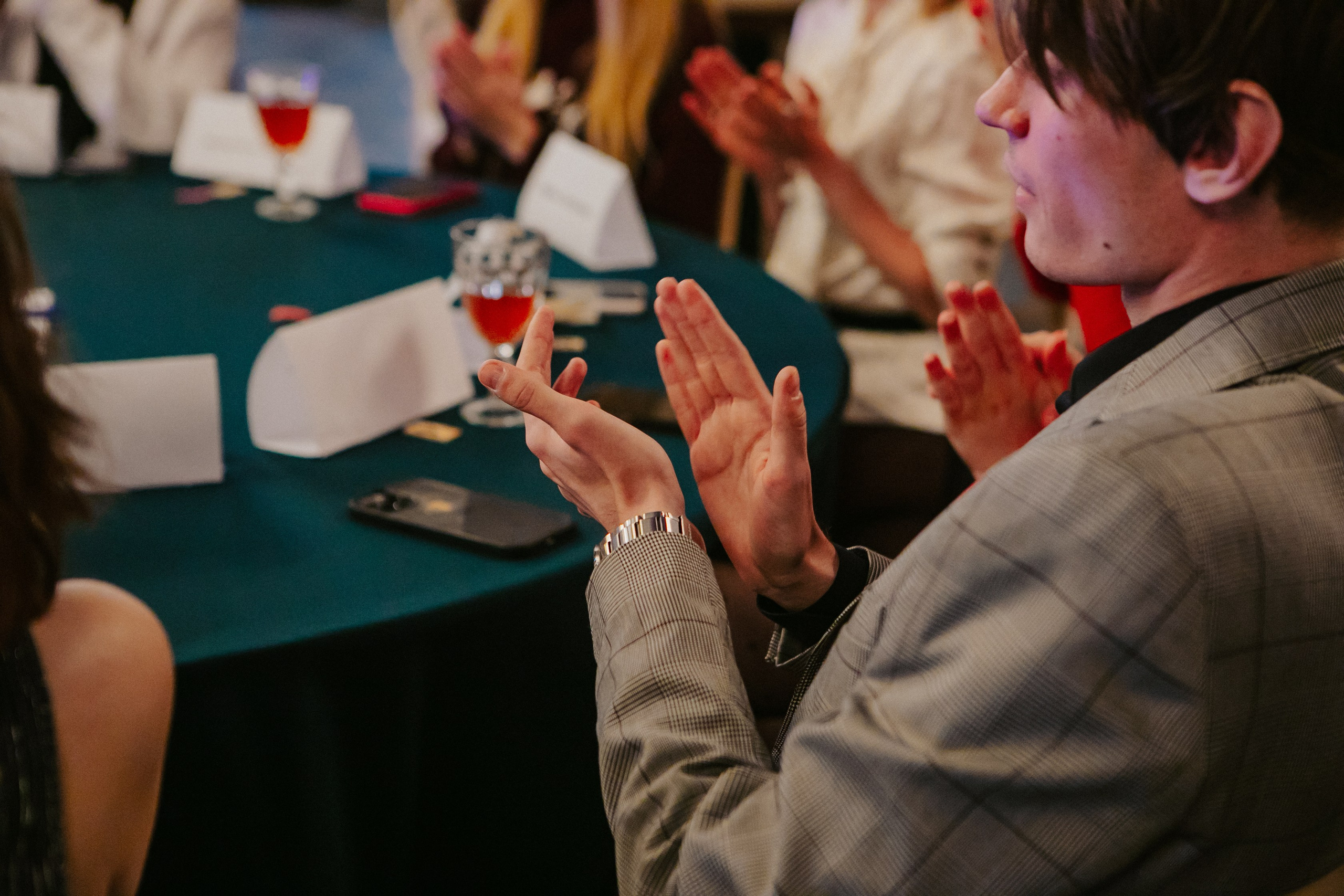 Репортажи. Allirubrum