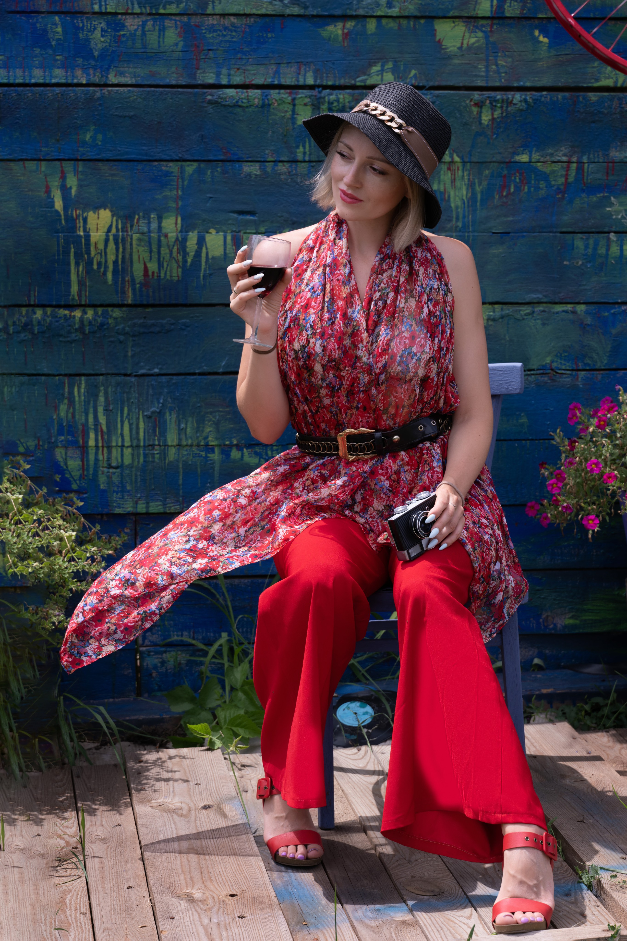 Не студийные. Главная