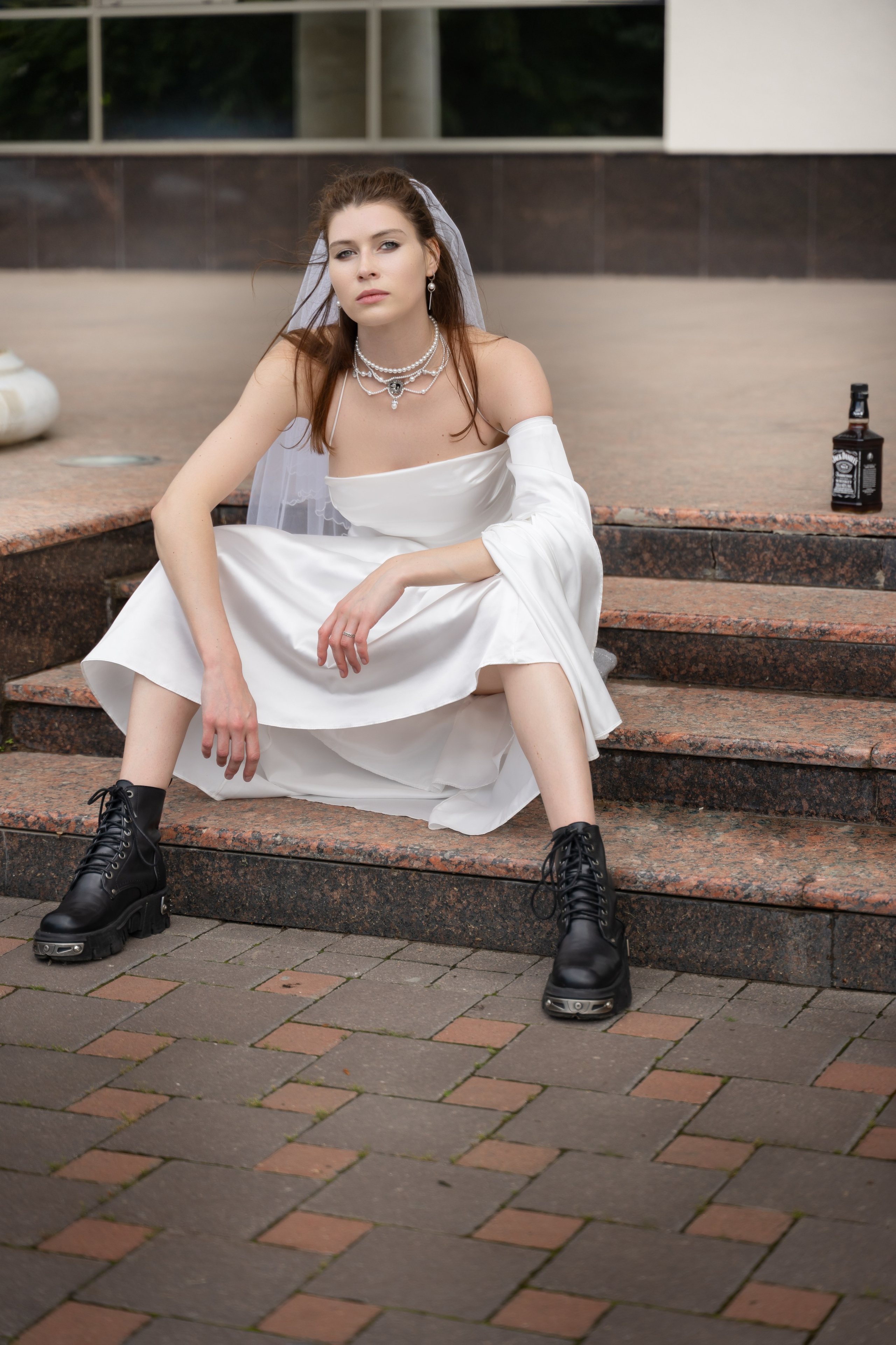 СБЕЖАВШАЯ НЕВЕСТА (история в каждом кадре). Главная