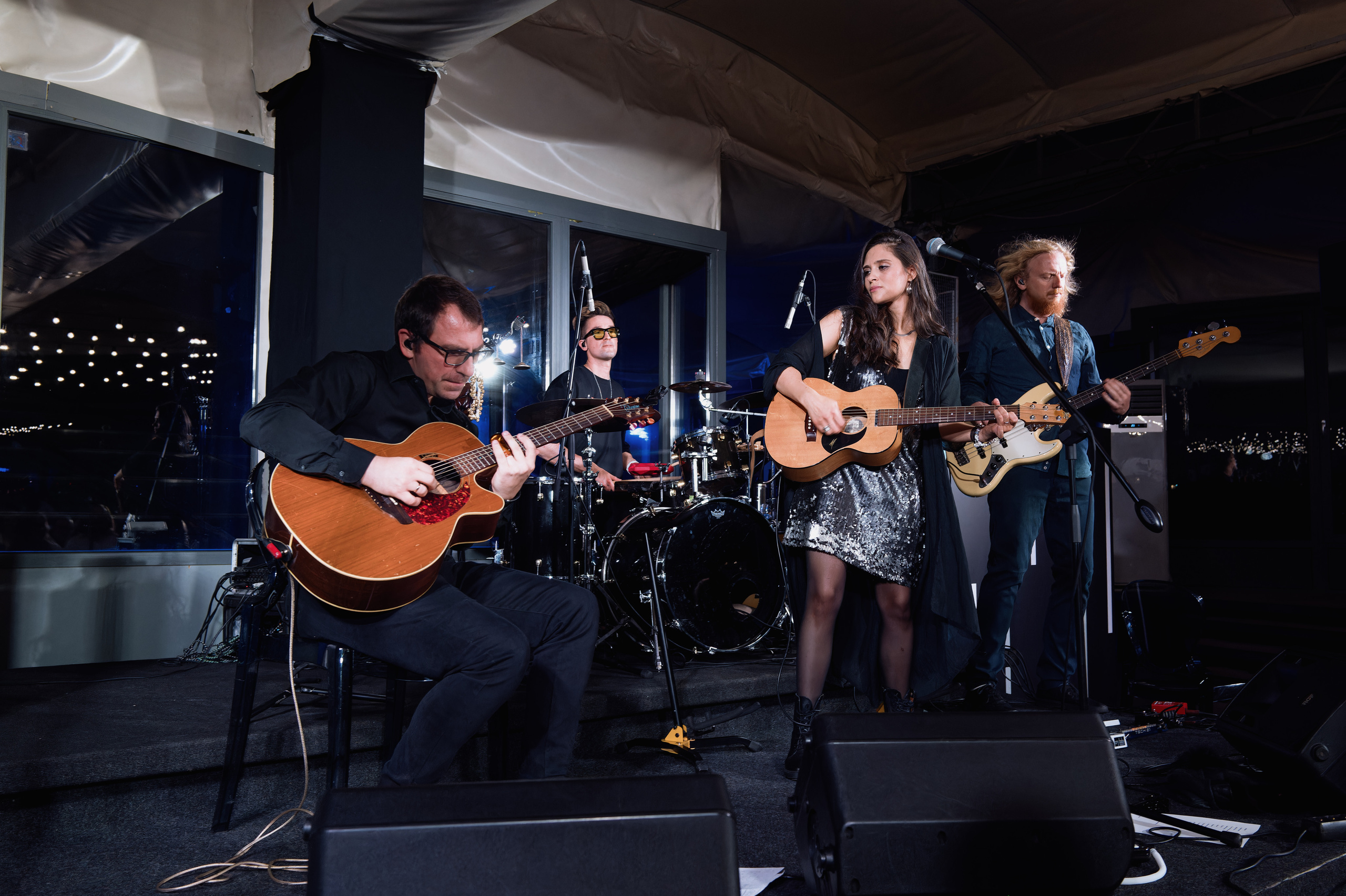 Женя Любич — концерт 3 сентября 2023 года на крыше Omega RoofTop. Сайт фотографа Сергея Абрамова