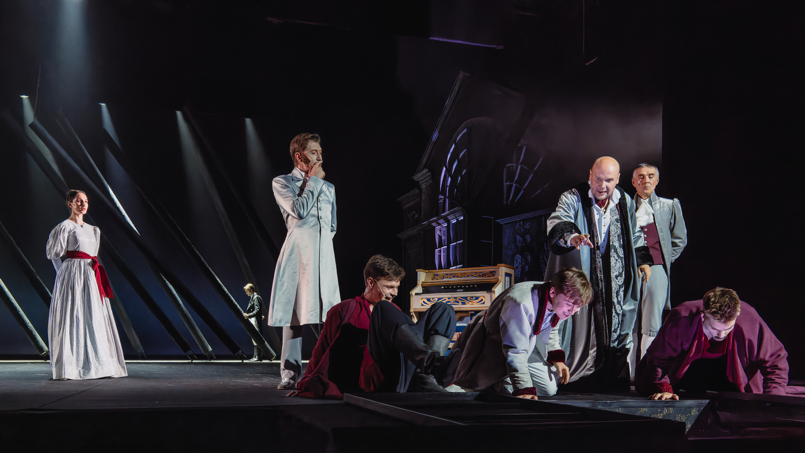 Театр Терезы Дуровой — Дубровский. Сайт фотографа Сергея Абрамова