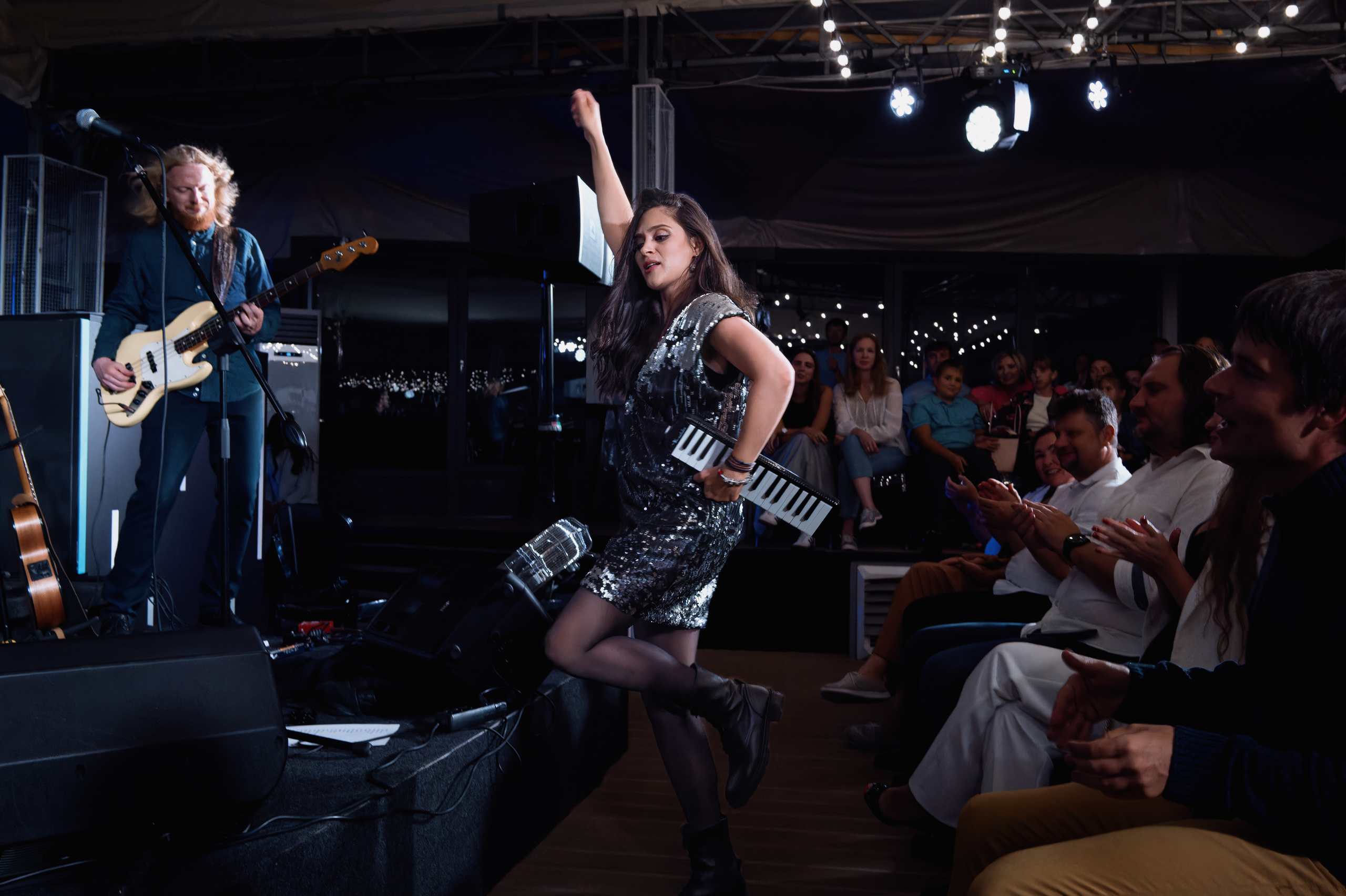 Женя Любич — концерт 3 сентября 2023 года на крыше Omega RoofTop. Сайт фотографа Сергея Абрамова