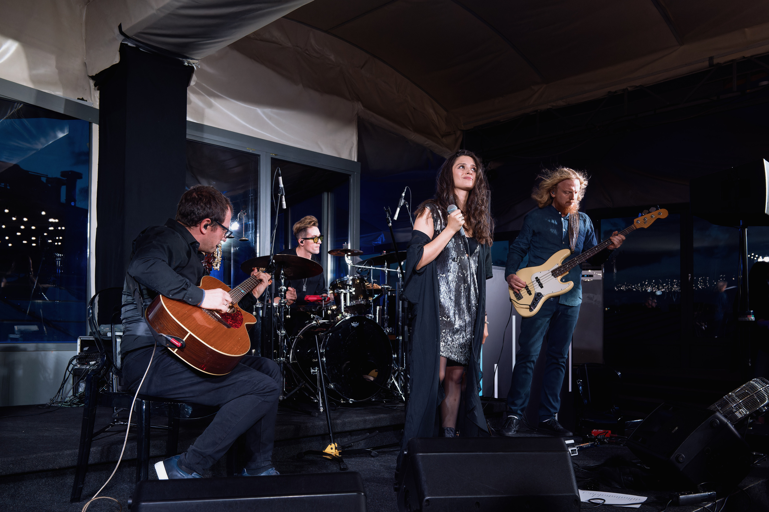 Женя Любич — концерт 3 сентября 2023 года на крыше Omega RoofTop. Сайт фотографа Сергея Абрамова