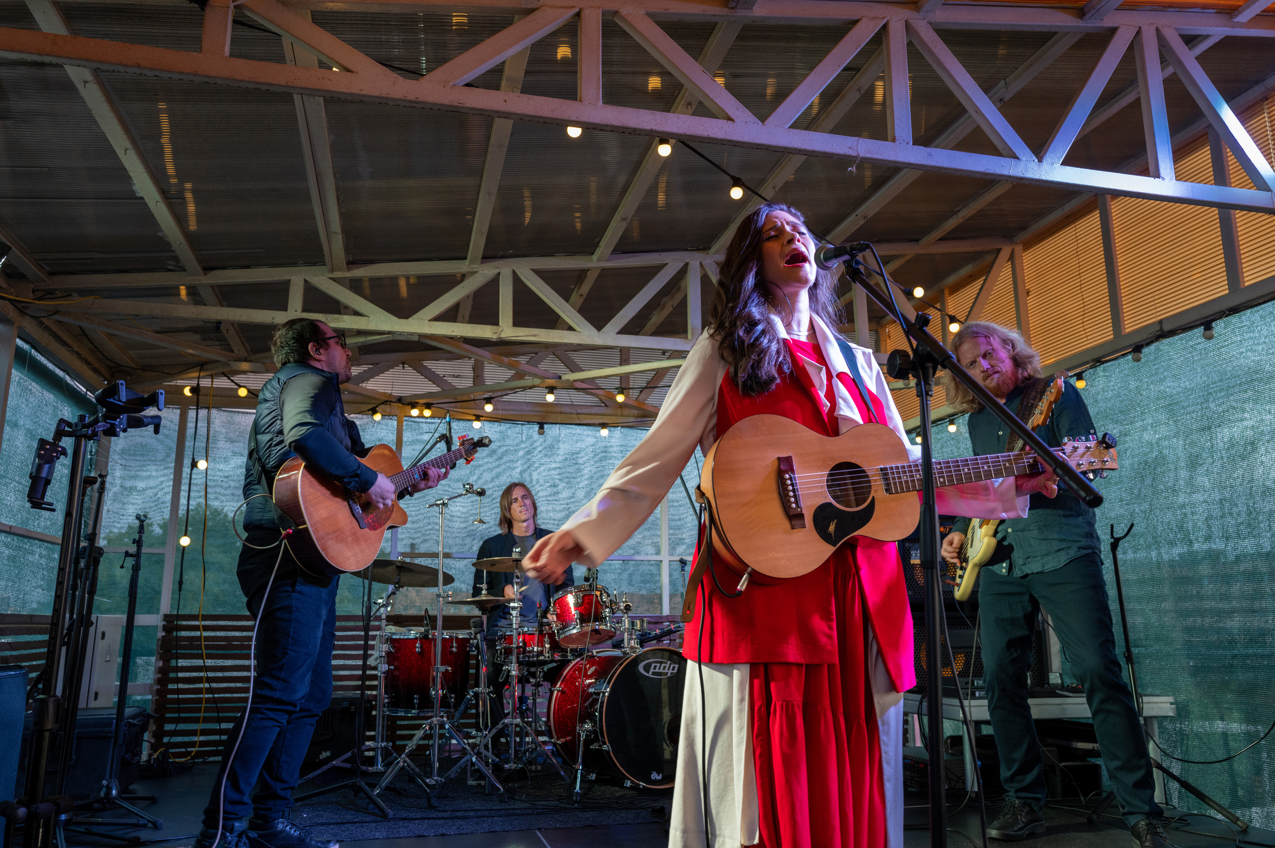 Женя Любич — концерт на крыше дизайн-завода «Флакон». Сайт фотографа Сергея Абрамова