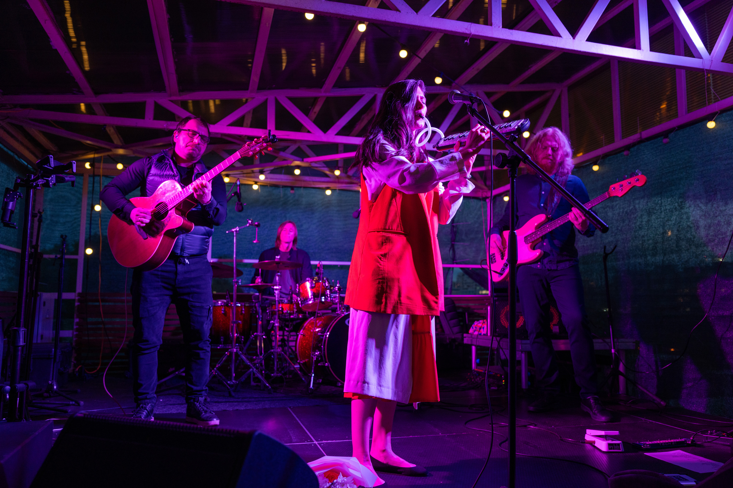 Женя Любич — концерт на крыше дизайн-завода «Флакон». Сайт фотографа Сергея Абрамова