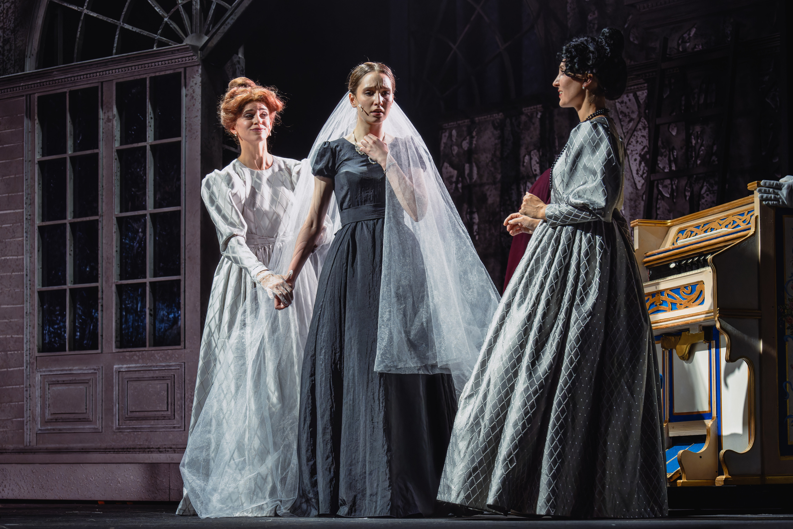 Театр Терезы Дуровой — Дубровский. Сайт фотографа Сергея Абрамова