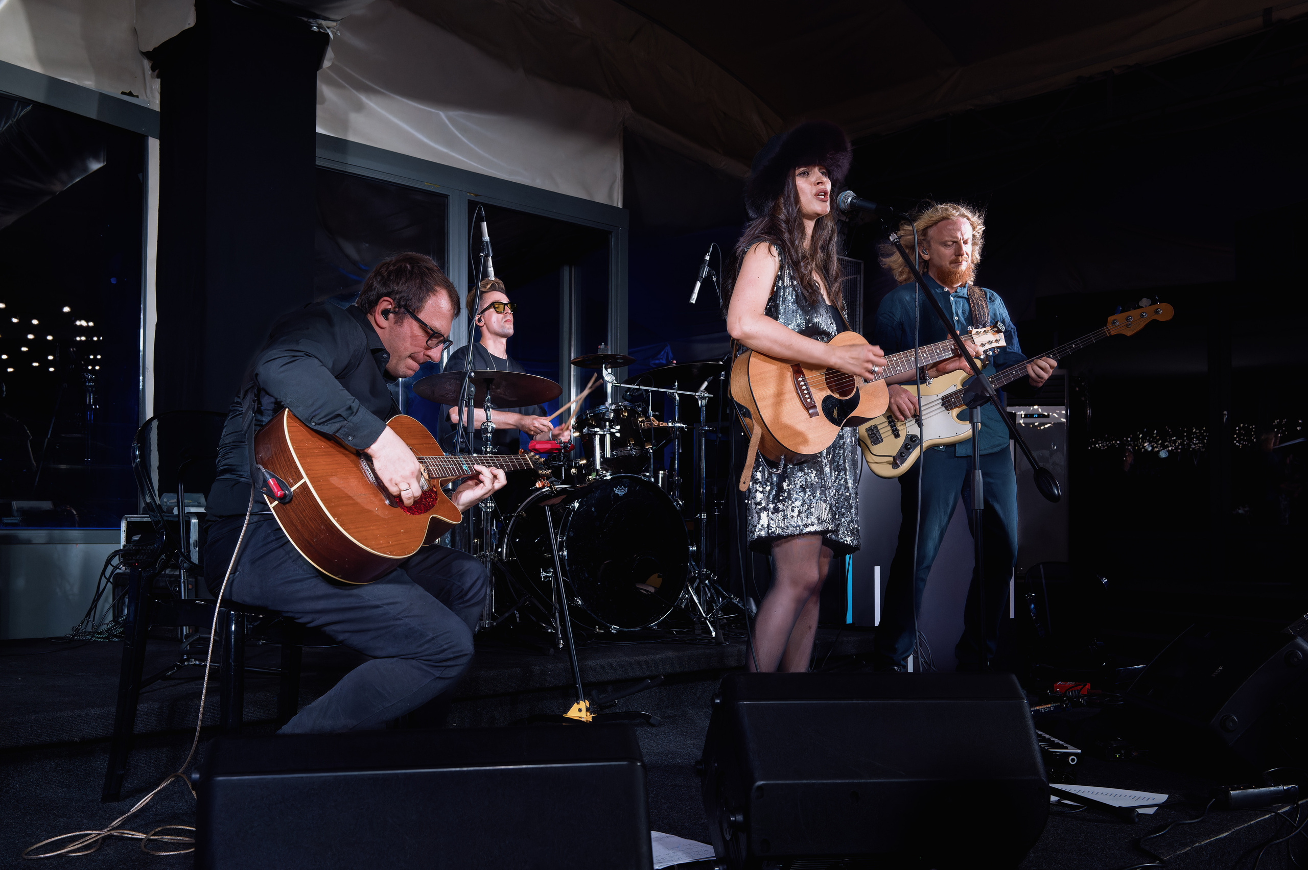 Женя Любич — концерт 3 сентября 2023 года на крыше Omega RoofTop. Сайт фотографа Сергея Абрамова