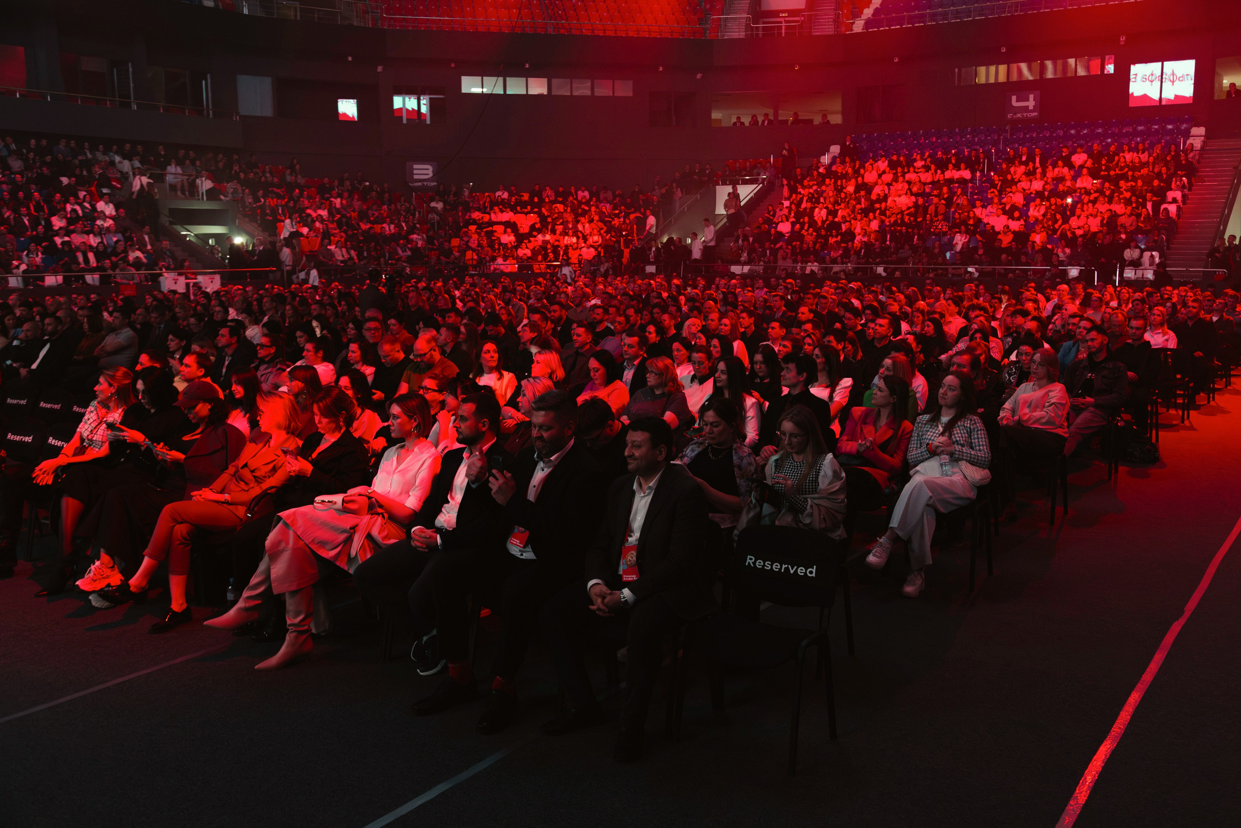 Альфа Конфа 2026. Артур Иликчян — Wedding & Event фотограф в Краснодаре