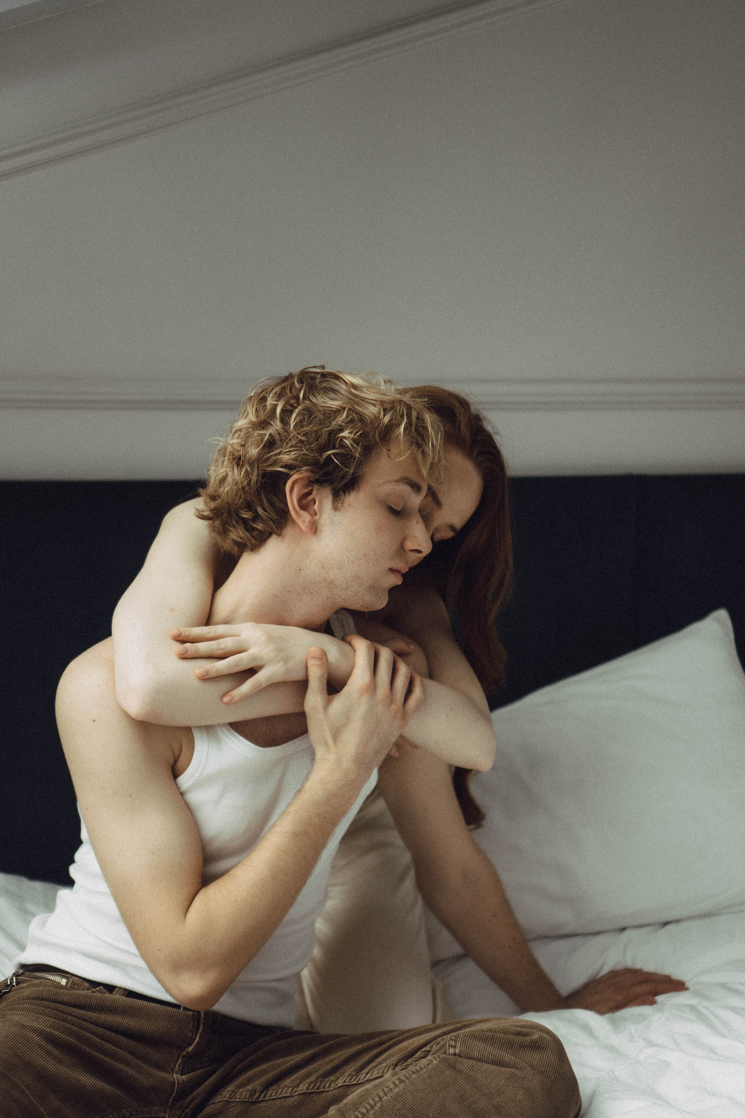 СВАДЕБНАЯ СЬЕМКА В ОТЕЛЕ. СБОРЫ ЖЕНИХА И НЕВЕСТЫ И ТАКЖЕ ТОР И ПОДГОТОВКА К ПРОГУЛКЕ. Профессиональный фотограф, Санкт-Петербург — Виктория Богомолова