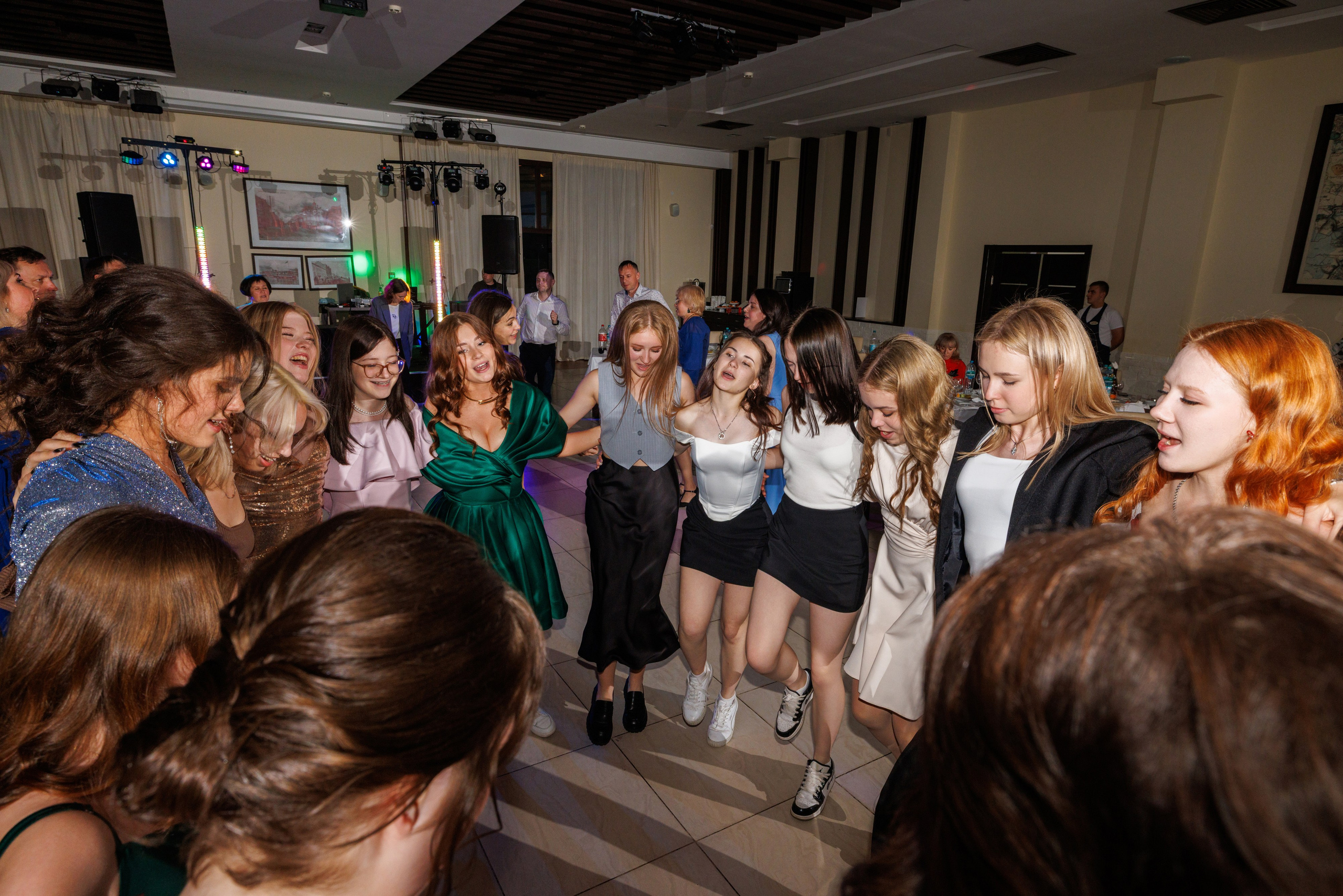 Выпускной 2025 Шк 10. Коммерческий фотограф Андрей Тремасов