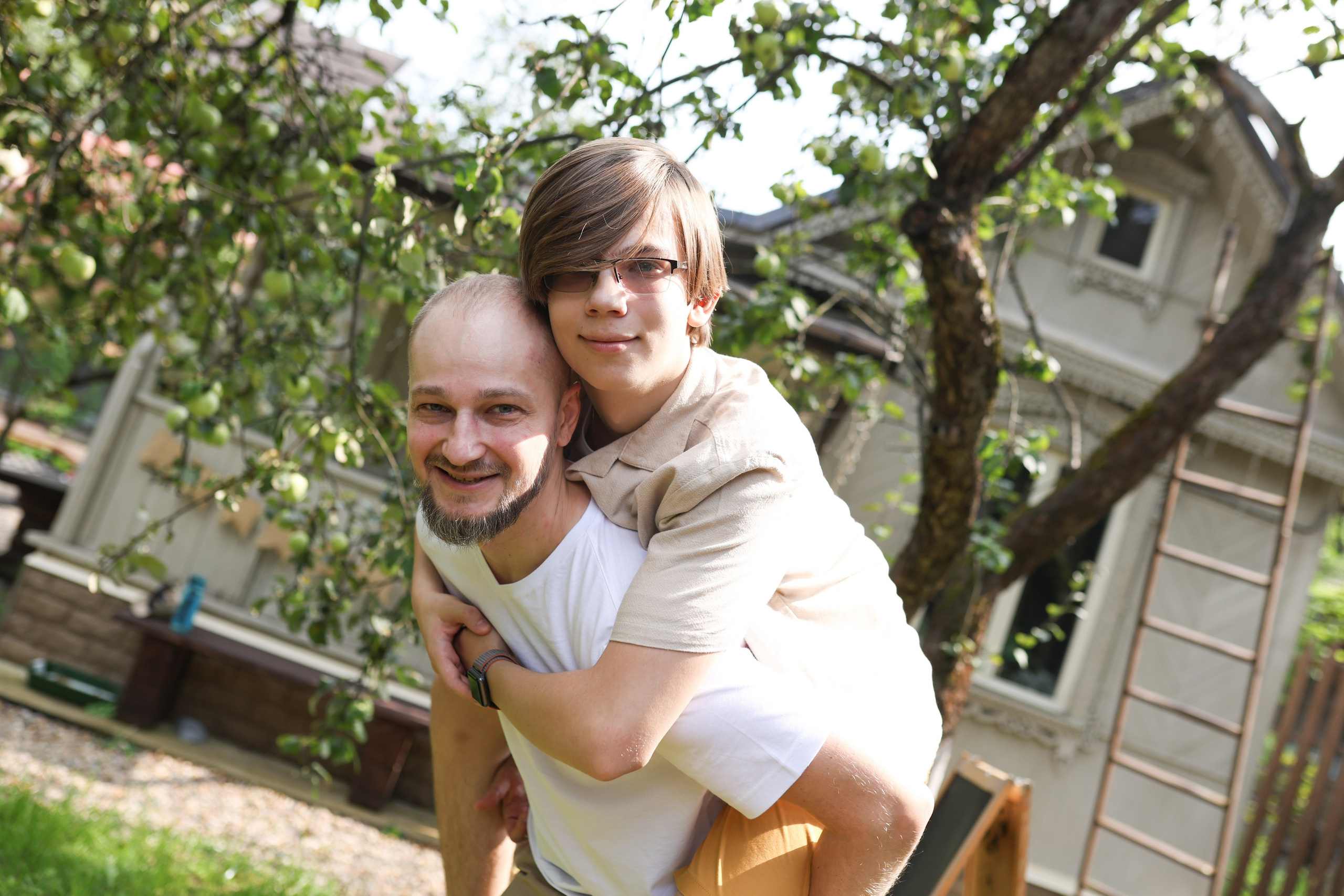 Семейная фотосессия в загородной студии. Фотограф в Железнодорожном и Балашихе