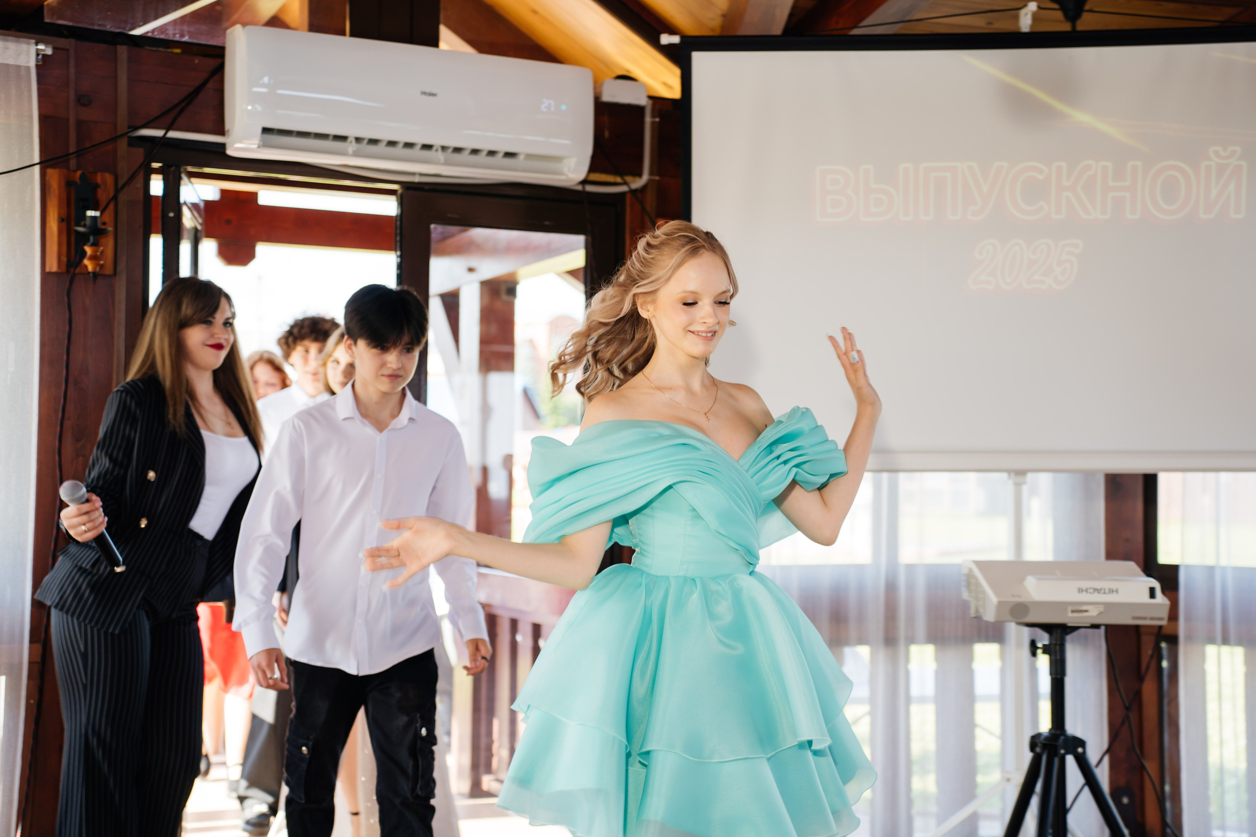 Выпускной. Видеограф и Фотограф в Челябинске Ксения и Владимир Рюмины