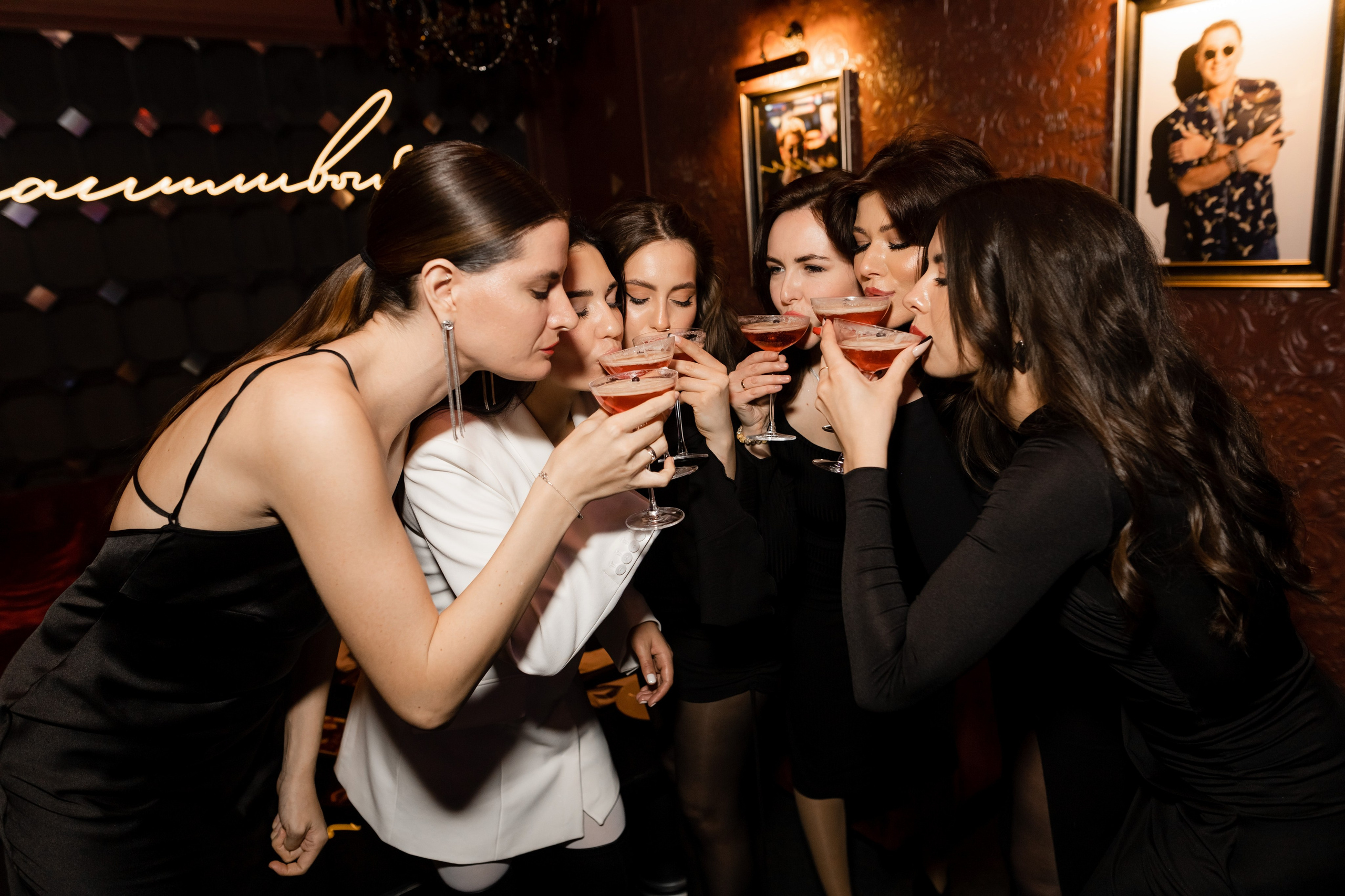 Девичник Альбины в «Leps bar». ФОТОГРАФ НОВОСИБИРСК — АЛЁНА ЖИГАЛЕЕВА