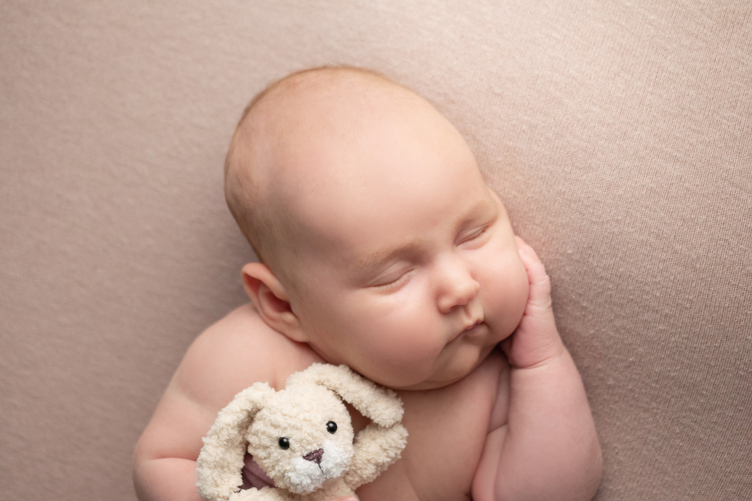 Классический стиль newborn. Фотограф новорождённых Анапа Елена Кушнарь