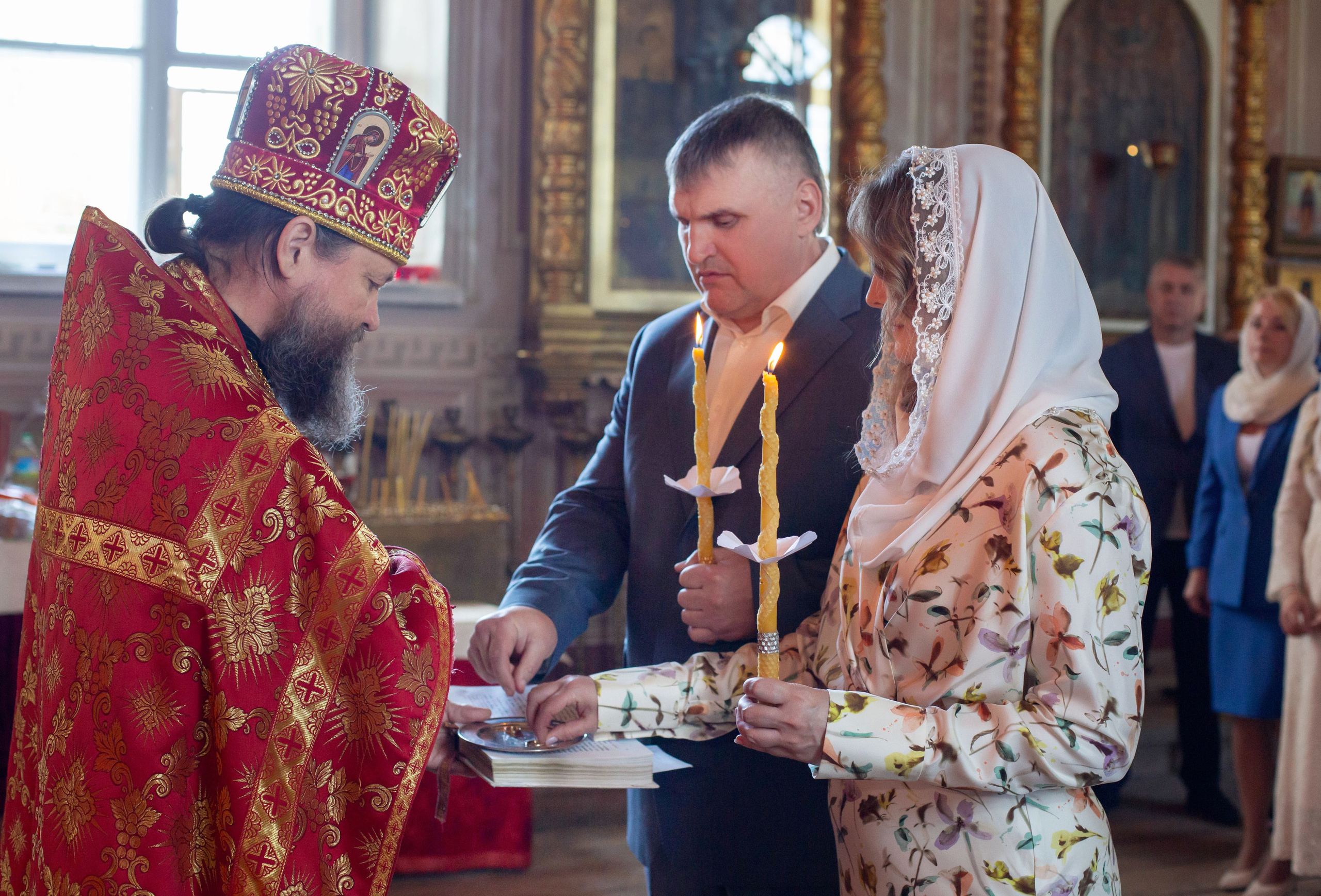 Венчание Сергей и Анна Воскресенский храм. Семейный и детский фотограф Анна Петракова