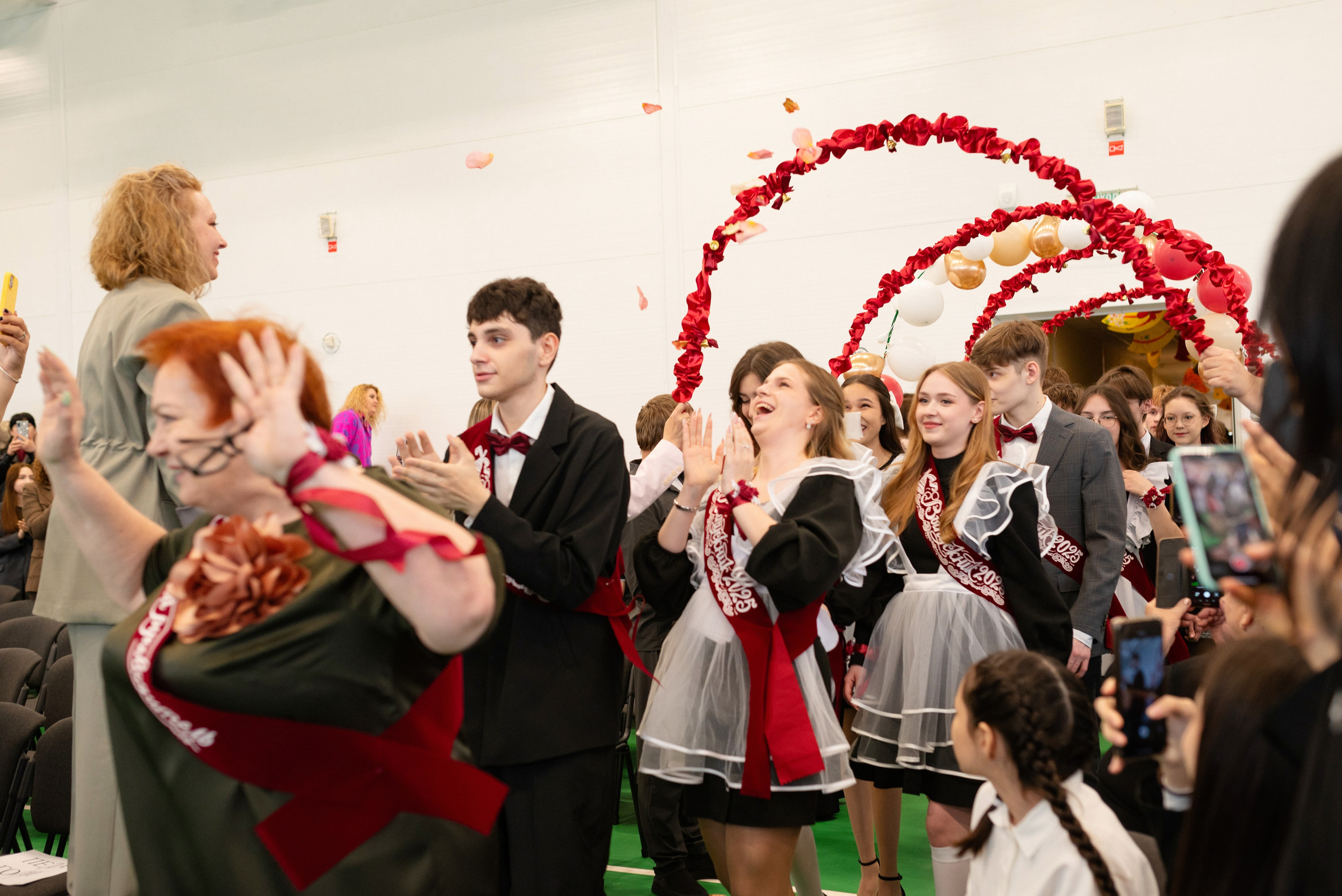 Фотограф на выпускной для старших классов в Сургуте и Нефтеюганске