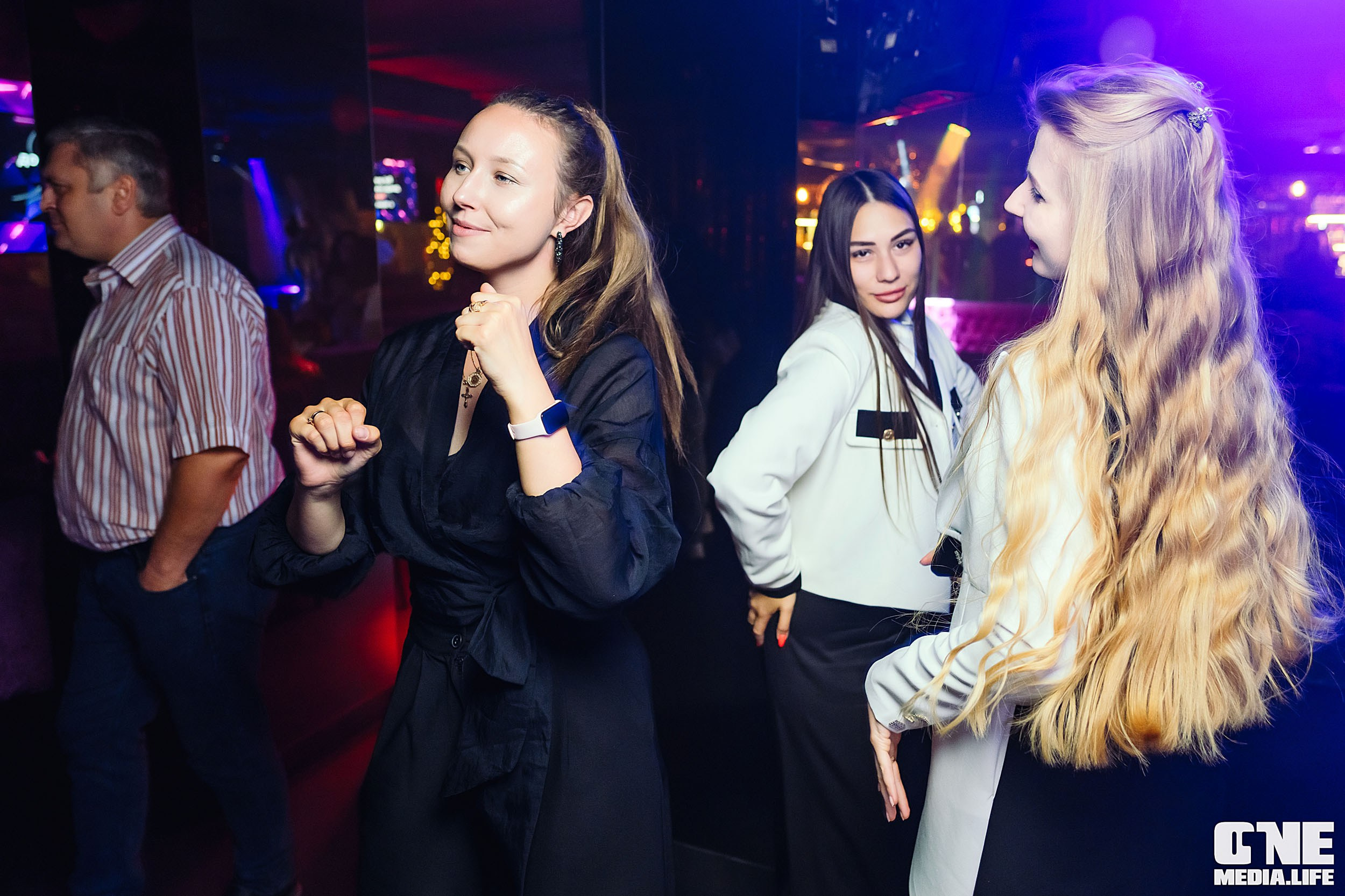 Фоторепортаж из караоке-клуба Эйфория. One Media Life: фоторепортажи, фотоотчеты с мероприятий и заведений